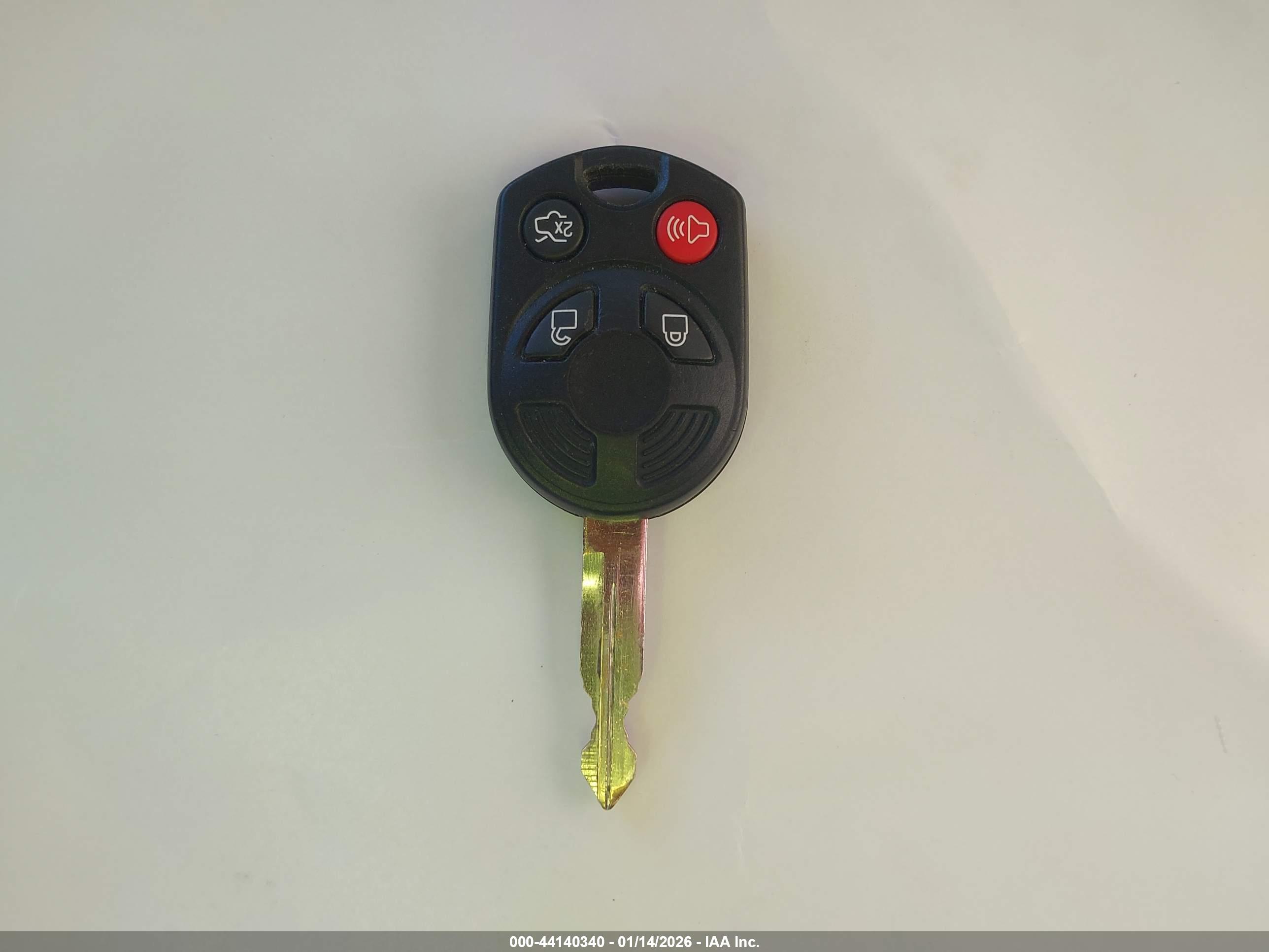 FORD FUSION image 11