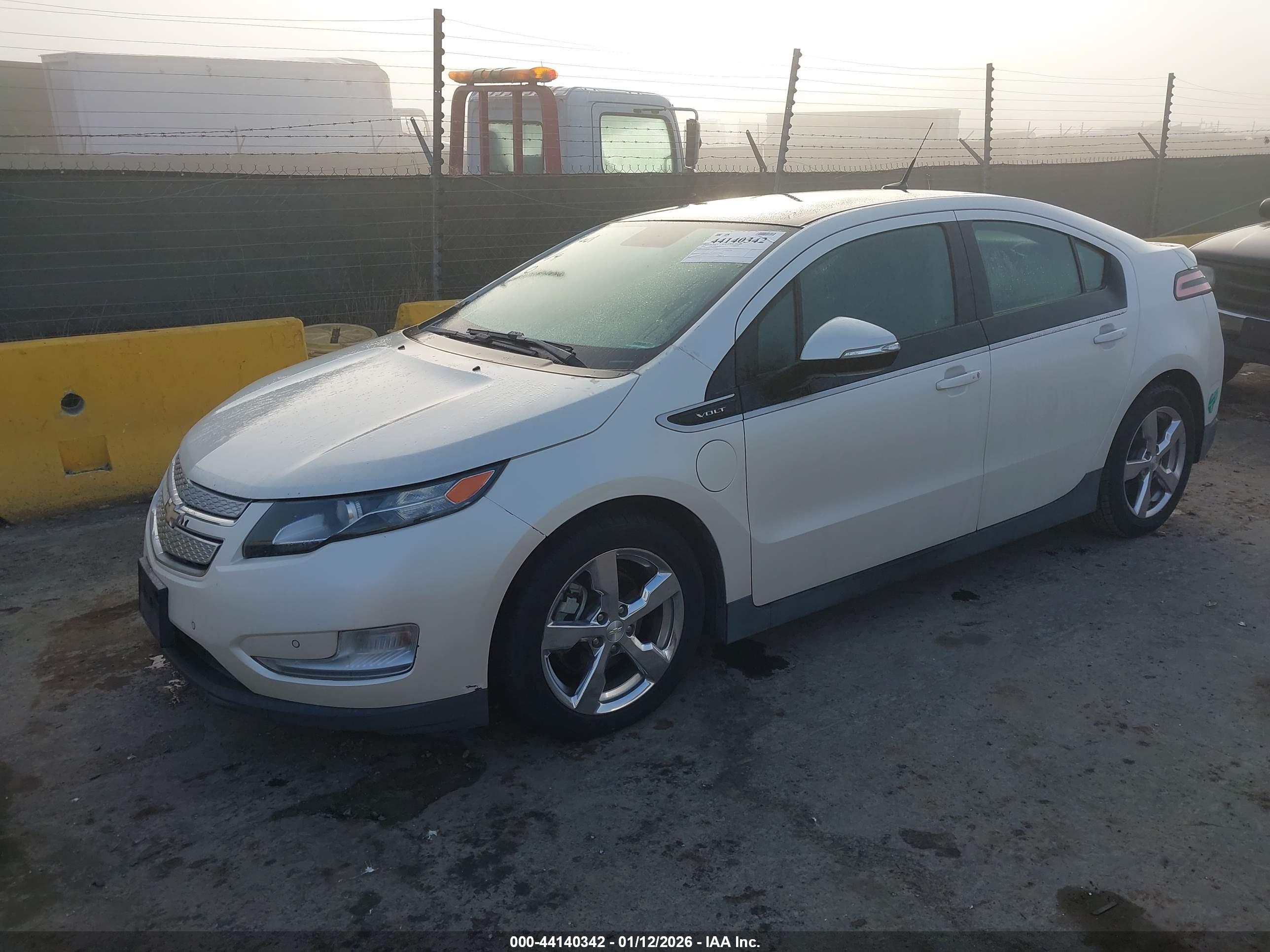 CHEVROLET VOLT image 2