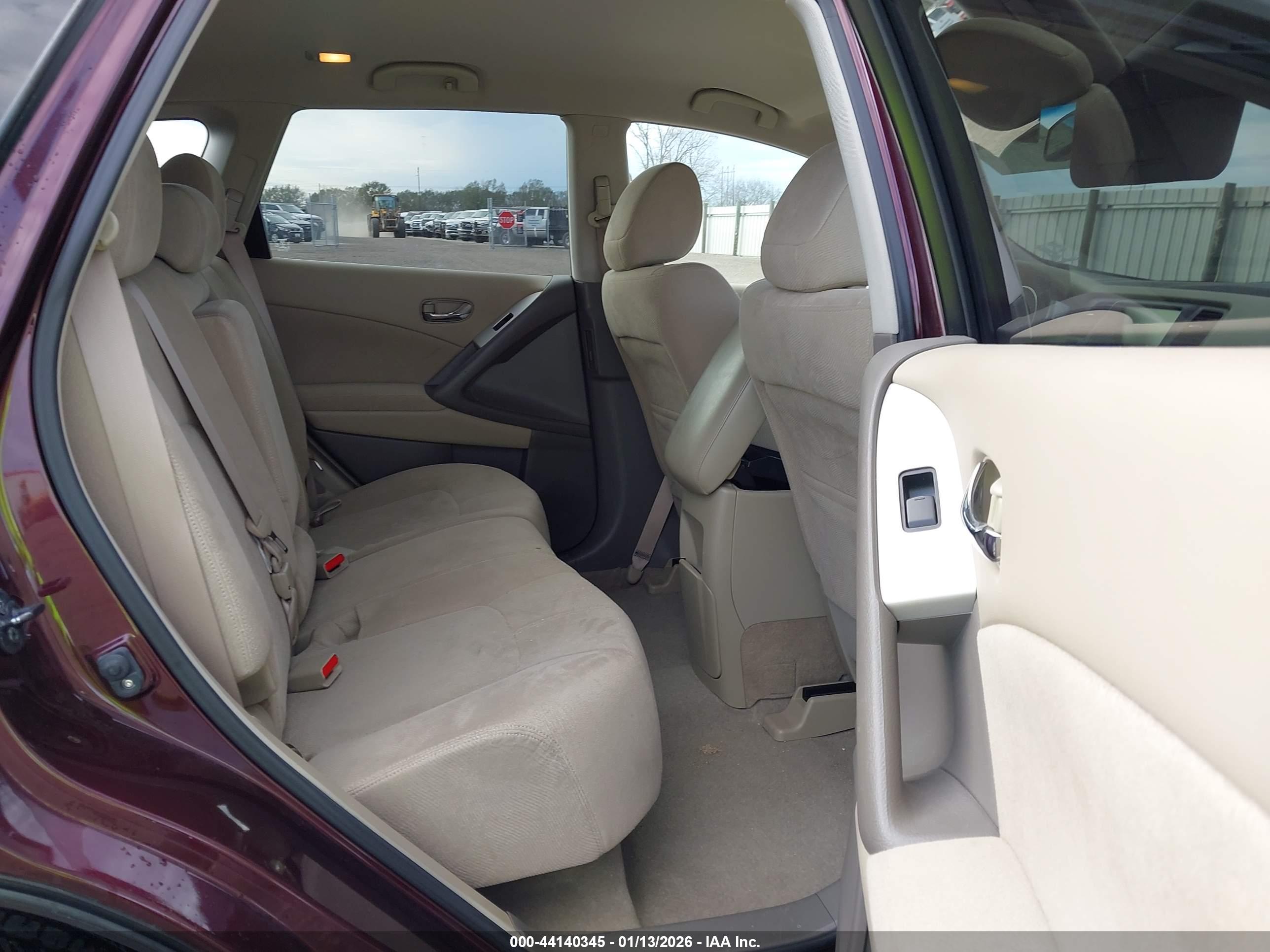 NISSAN MURANO image 8