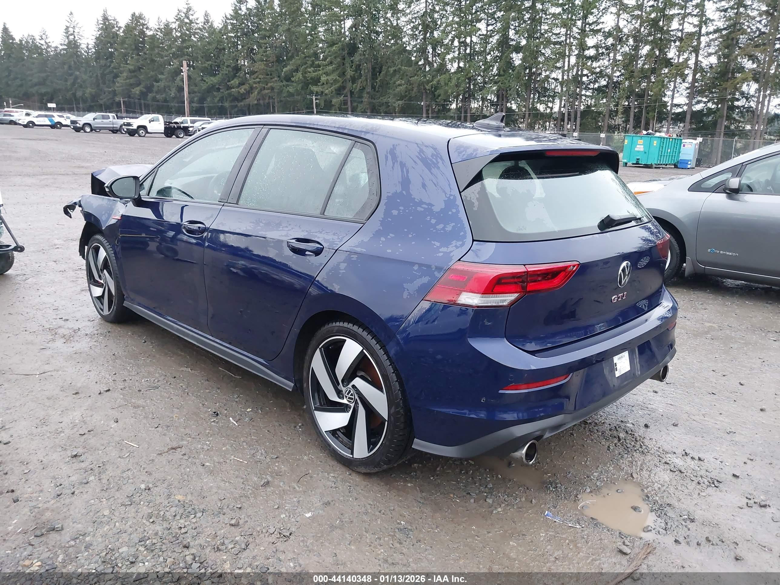 VOLKSWAGEN GOLF image 3