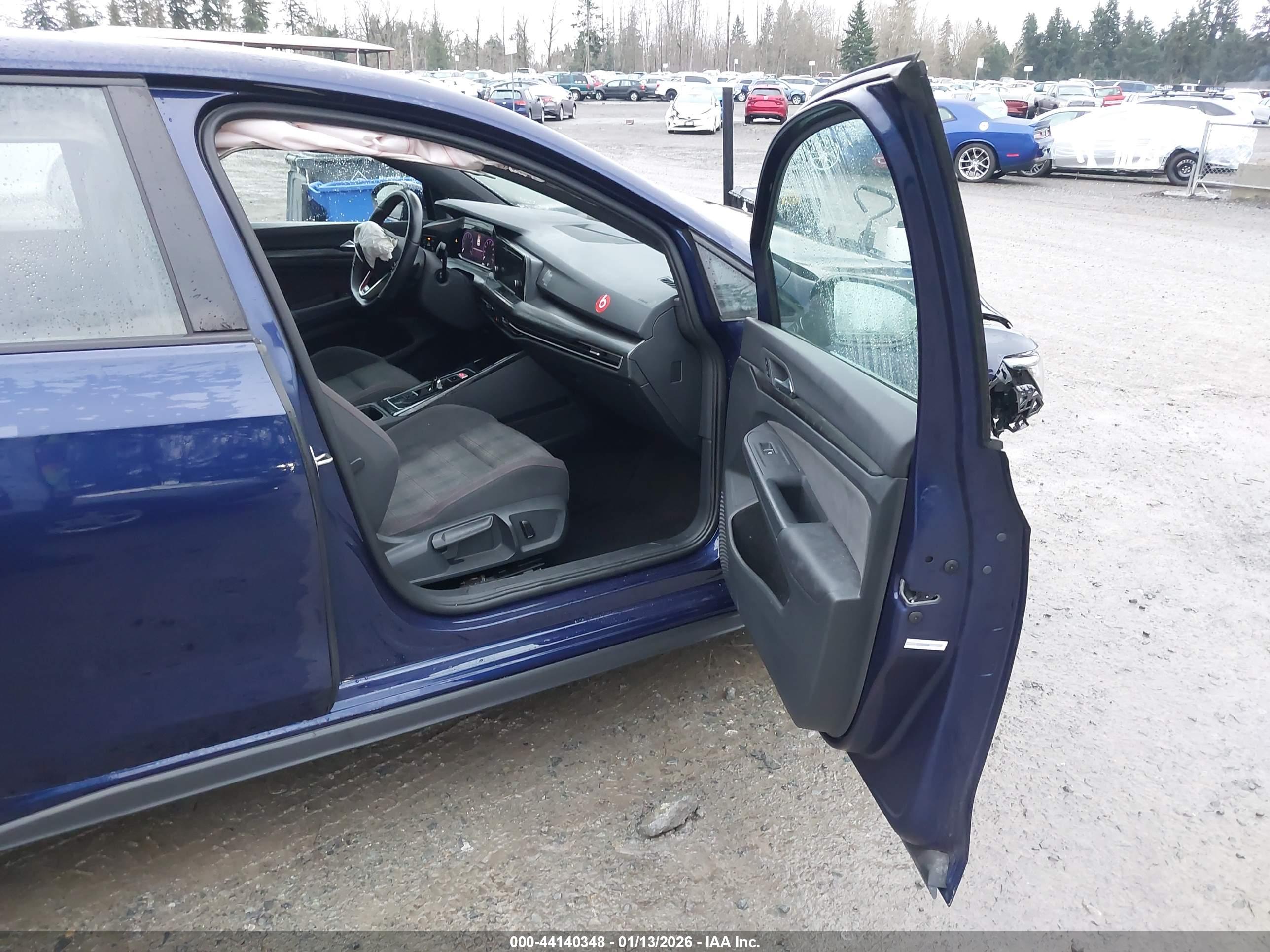 VOLKSWAGEN GOLF image 5