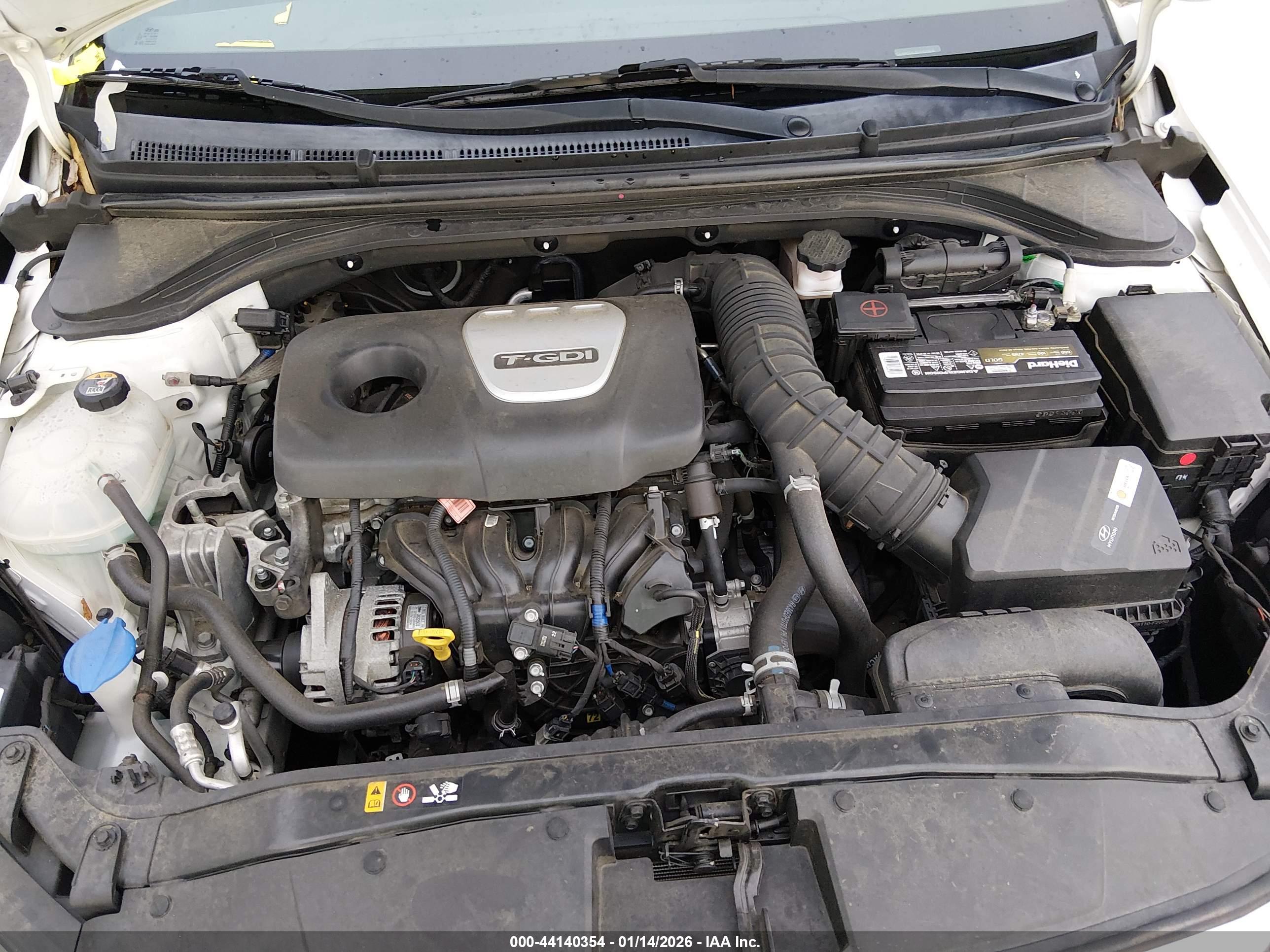 HYUNDAI ELANTRA image 10