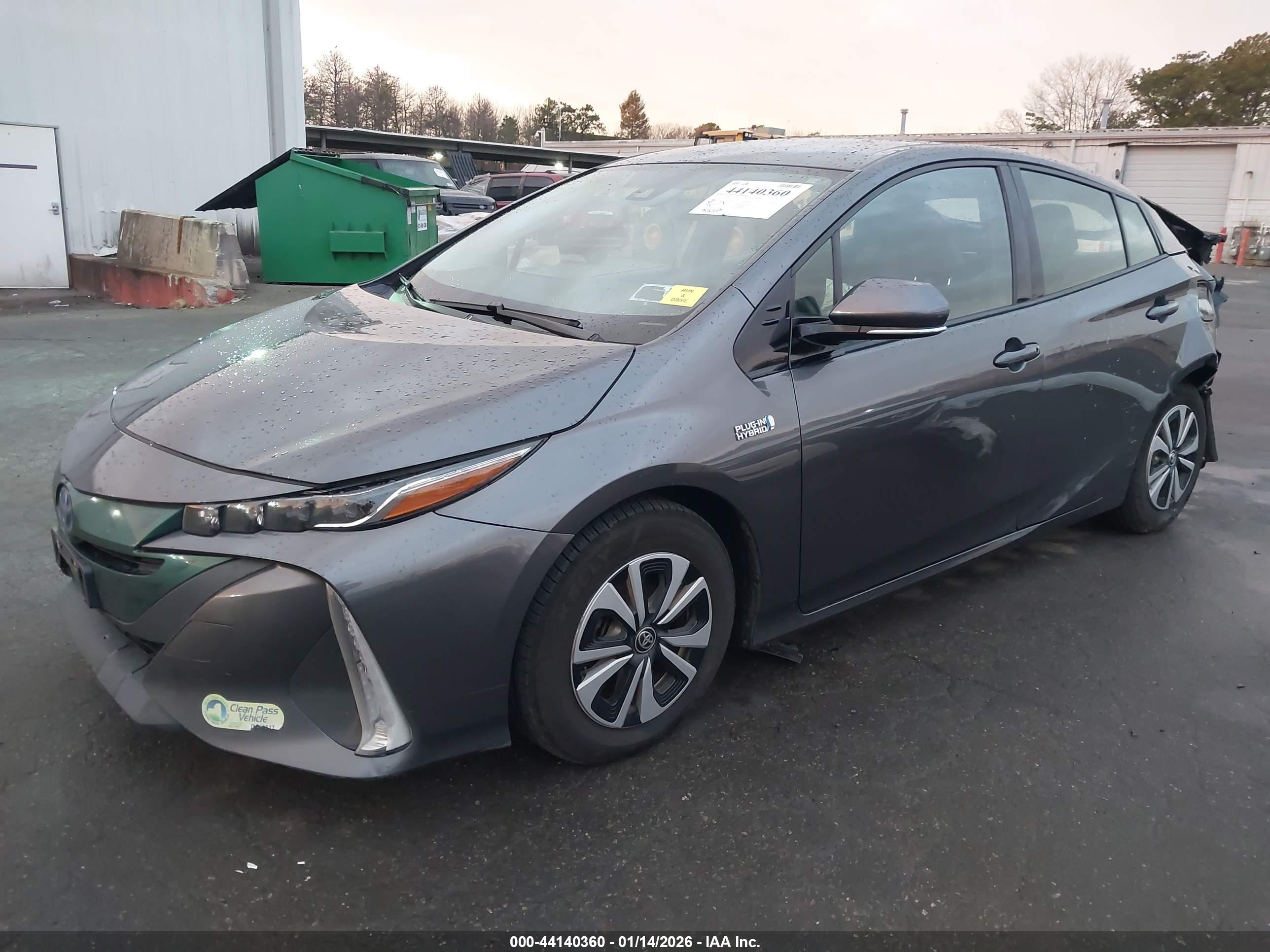 TOYOTA PRIUS image 2