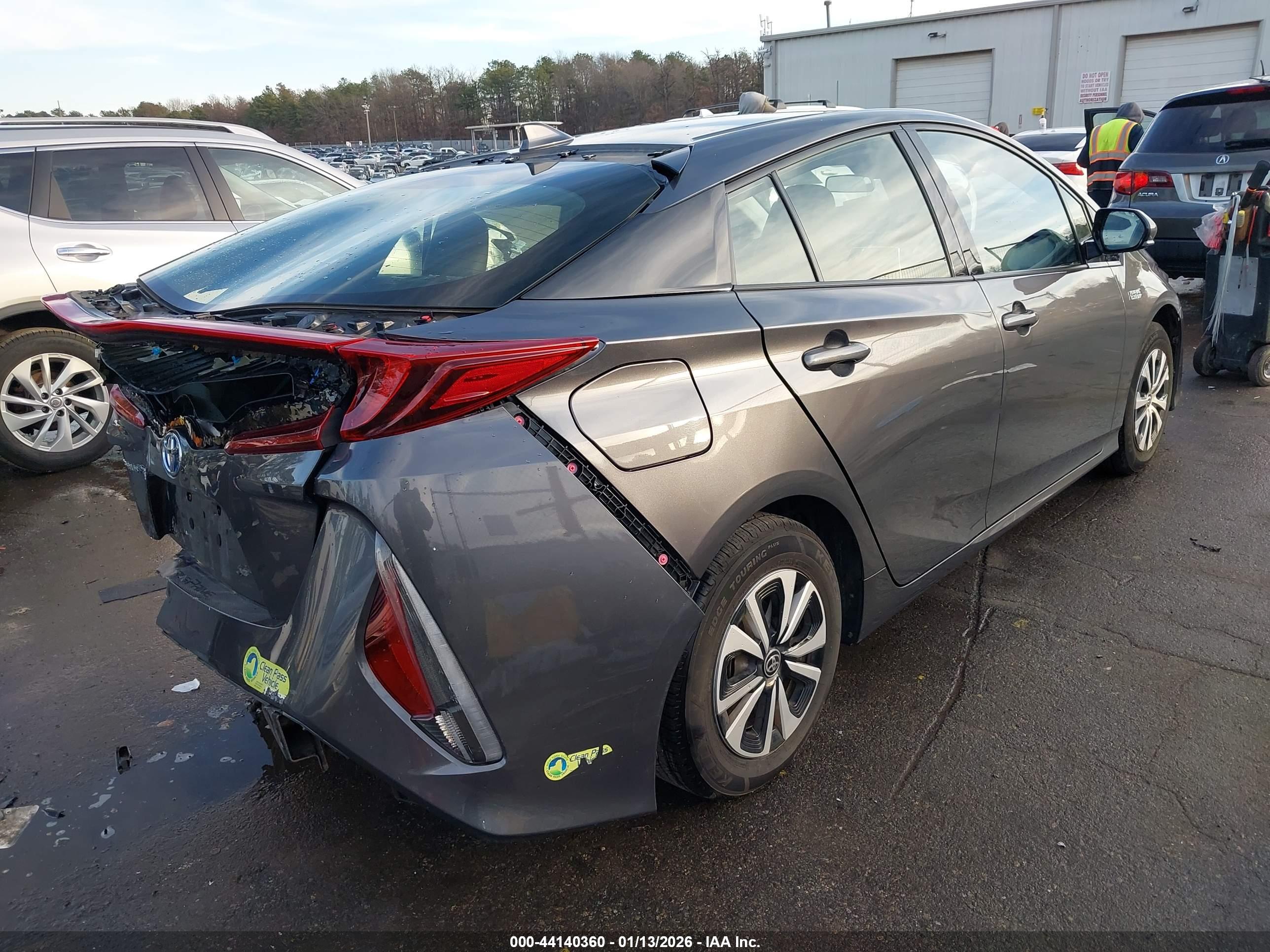 TOYOTA PRIUS image 4