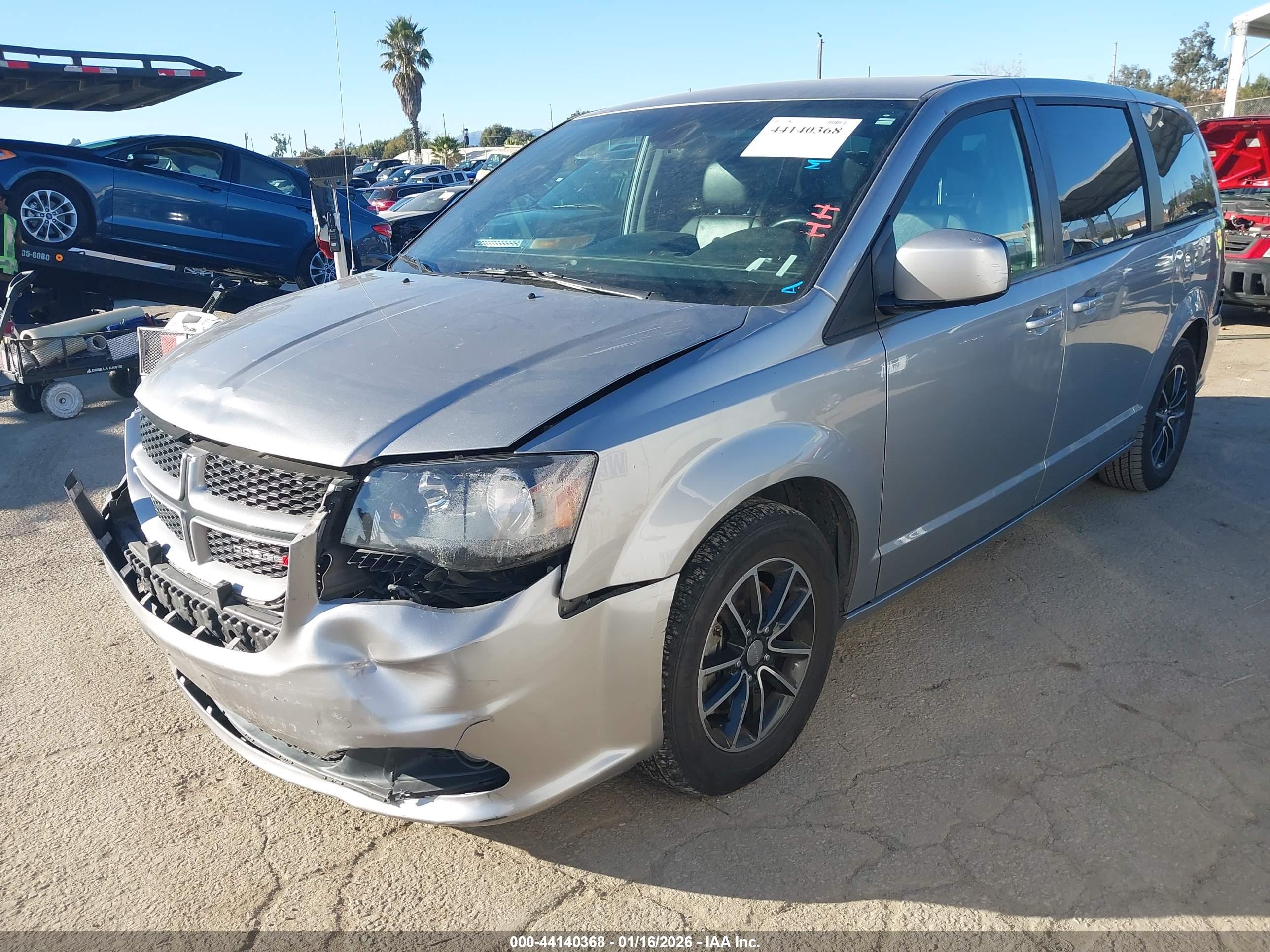 DODGE GRAND image 2