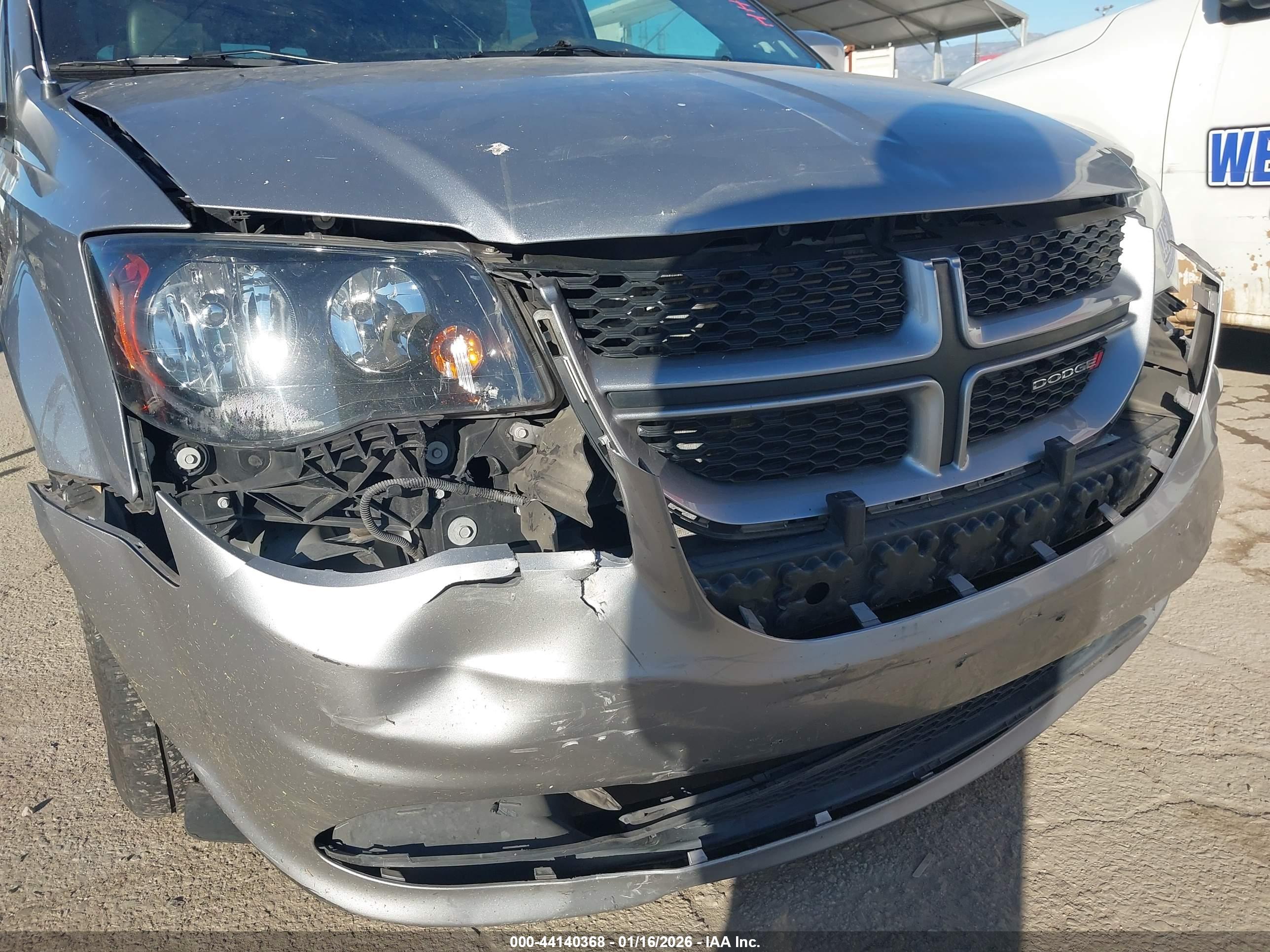 DODGE GRAND image 6