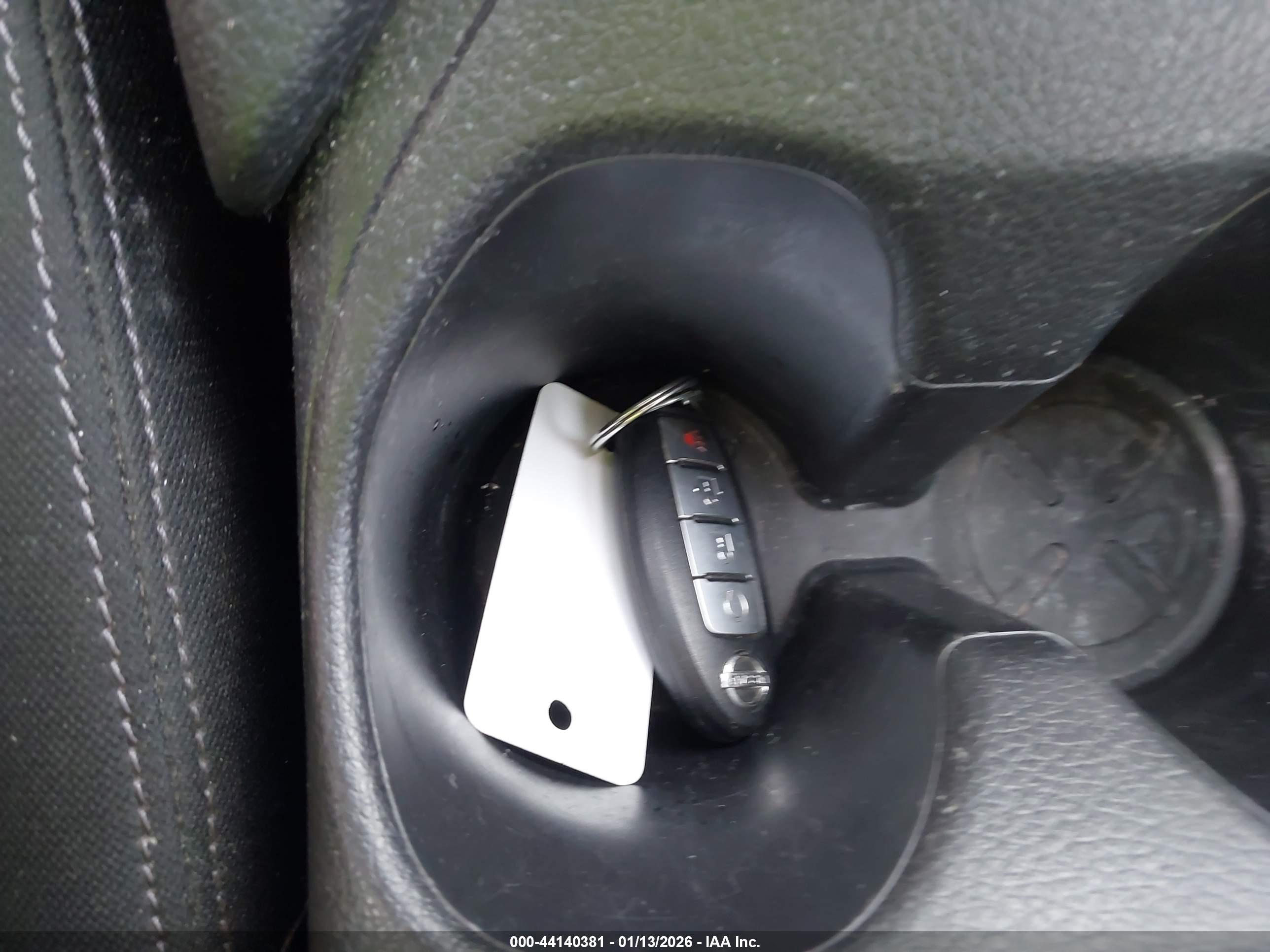 NISSAN ROGUE image 11
