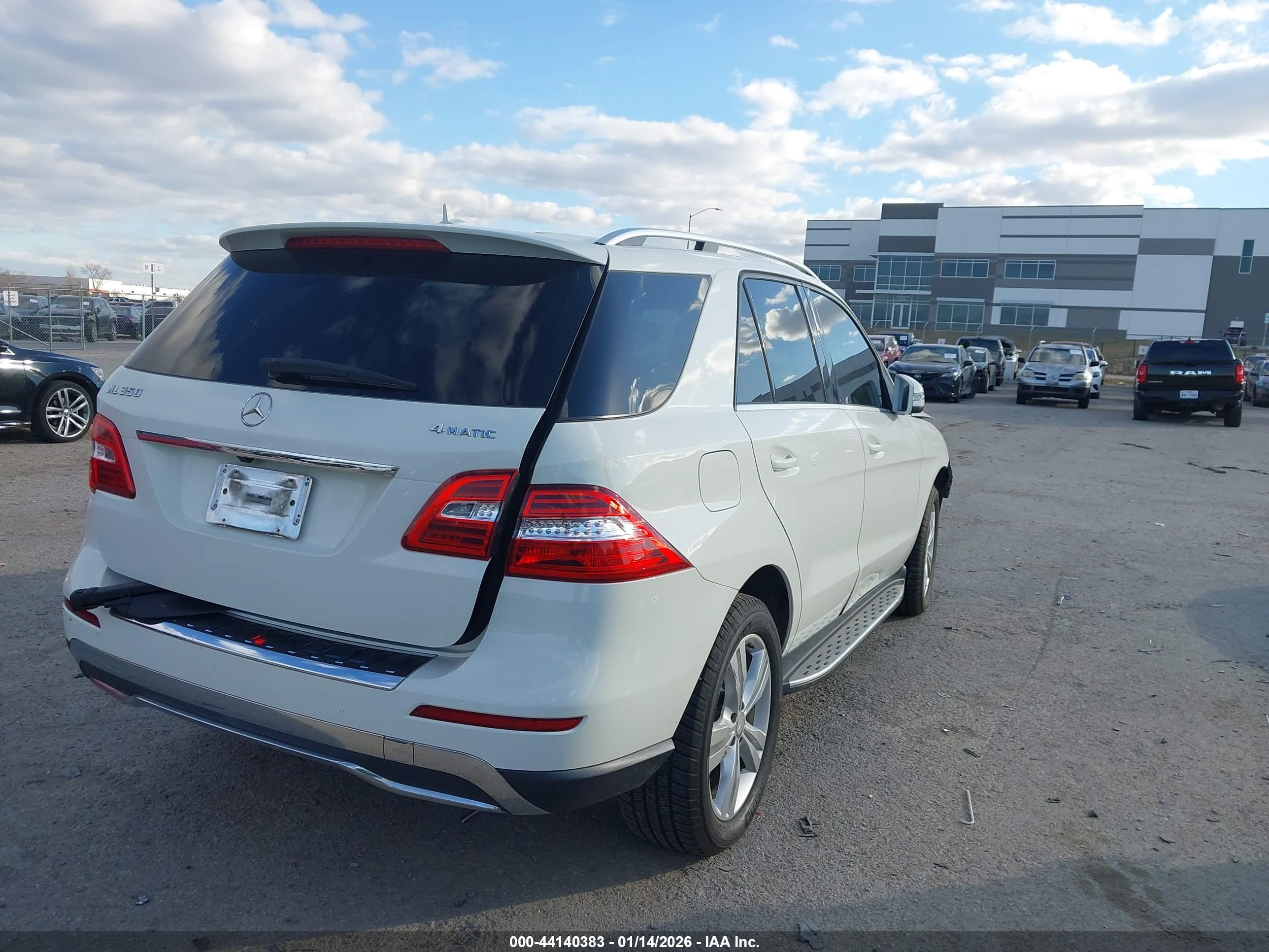 MERCEDES-BENZ ML image 4