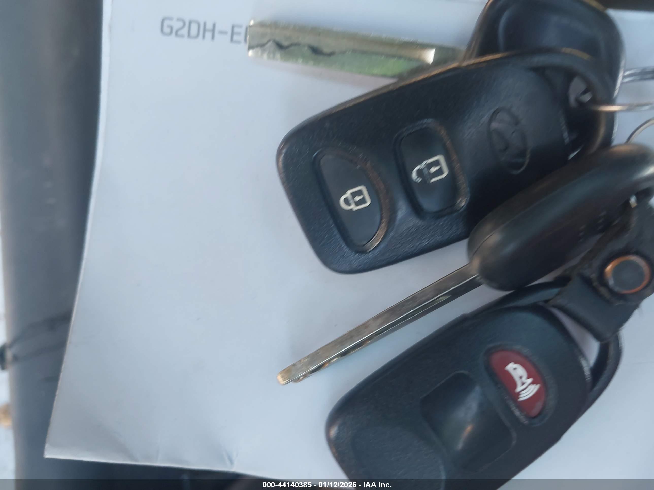 HYUNDAI ACCENT image 11