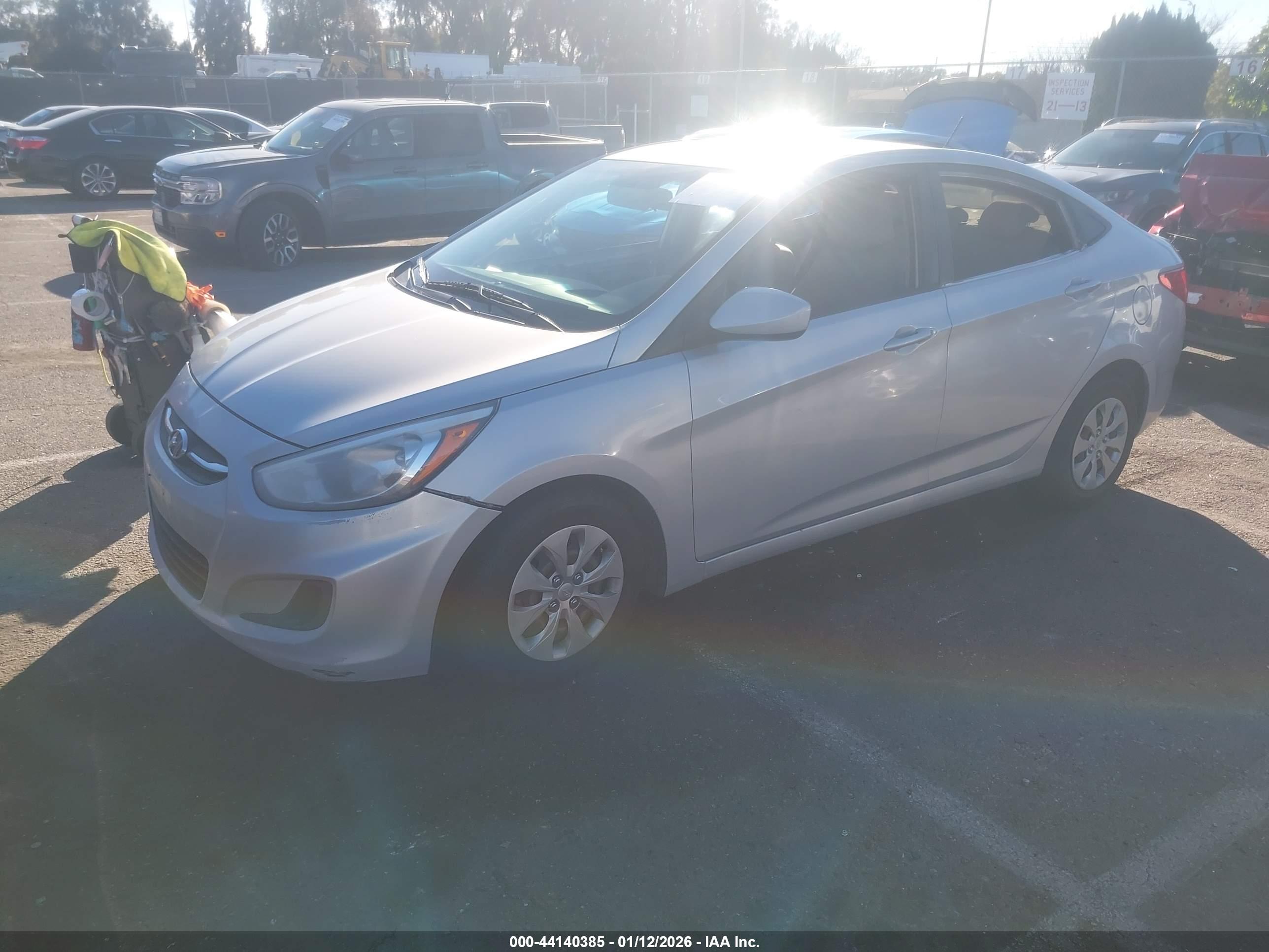 HYUNDAI ACCENT image 2