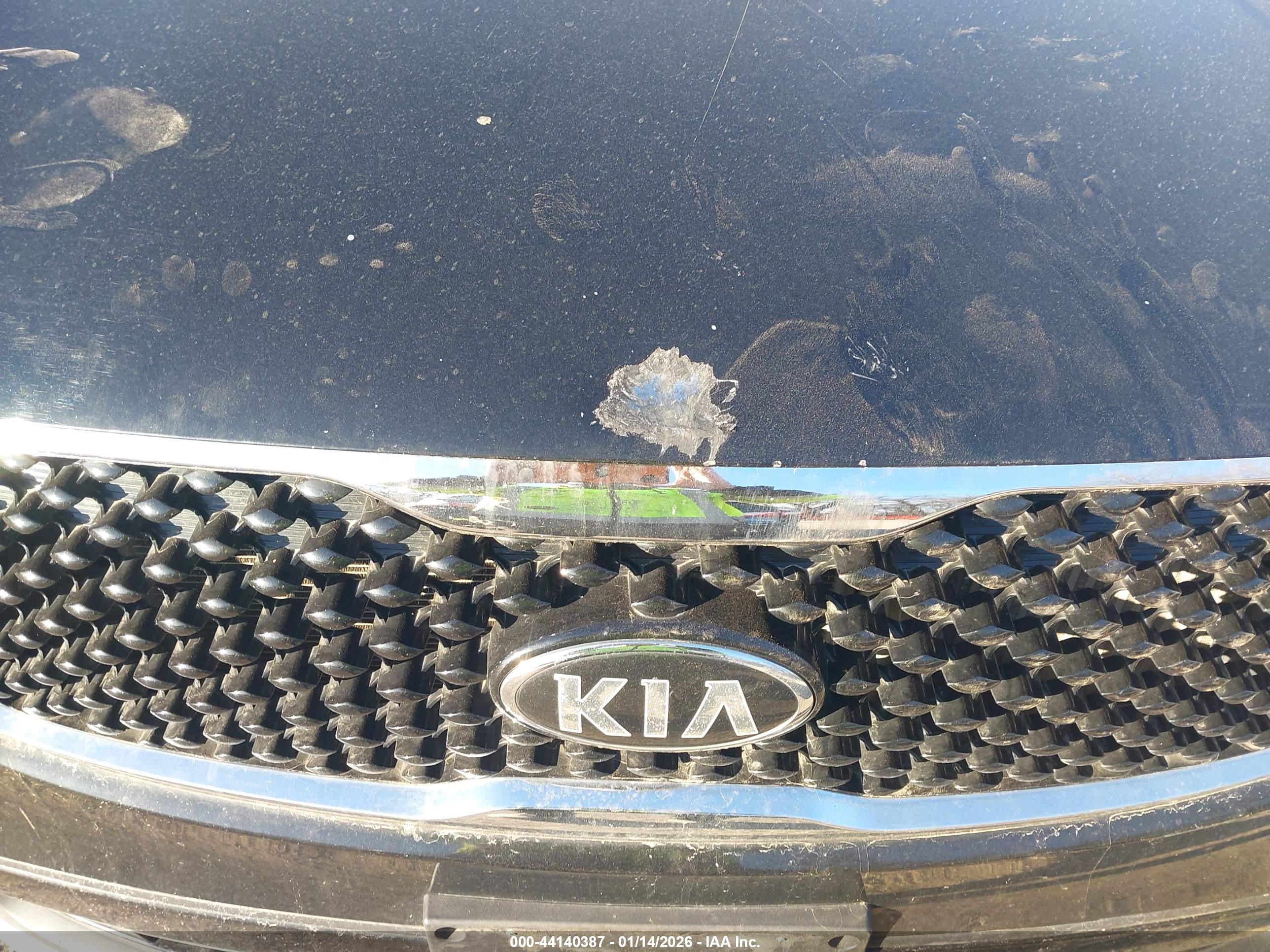 KIA SORENTO image 6