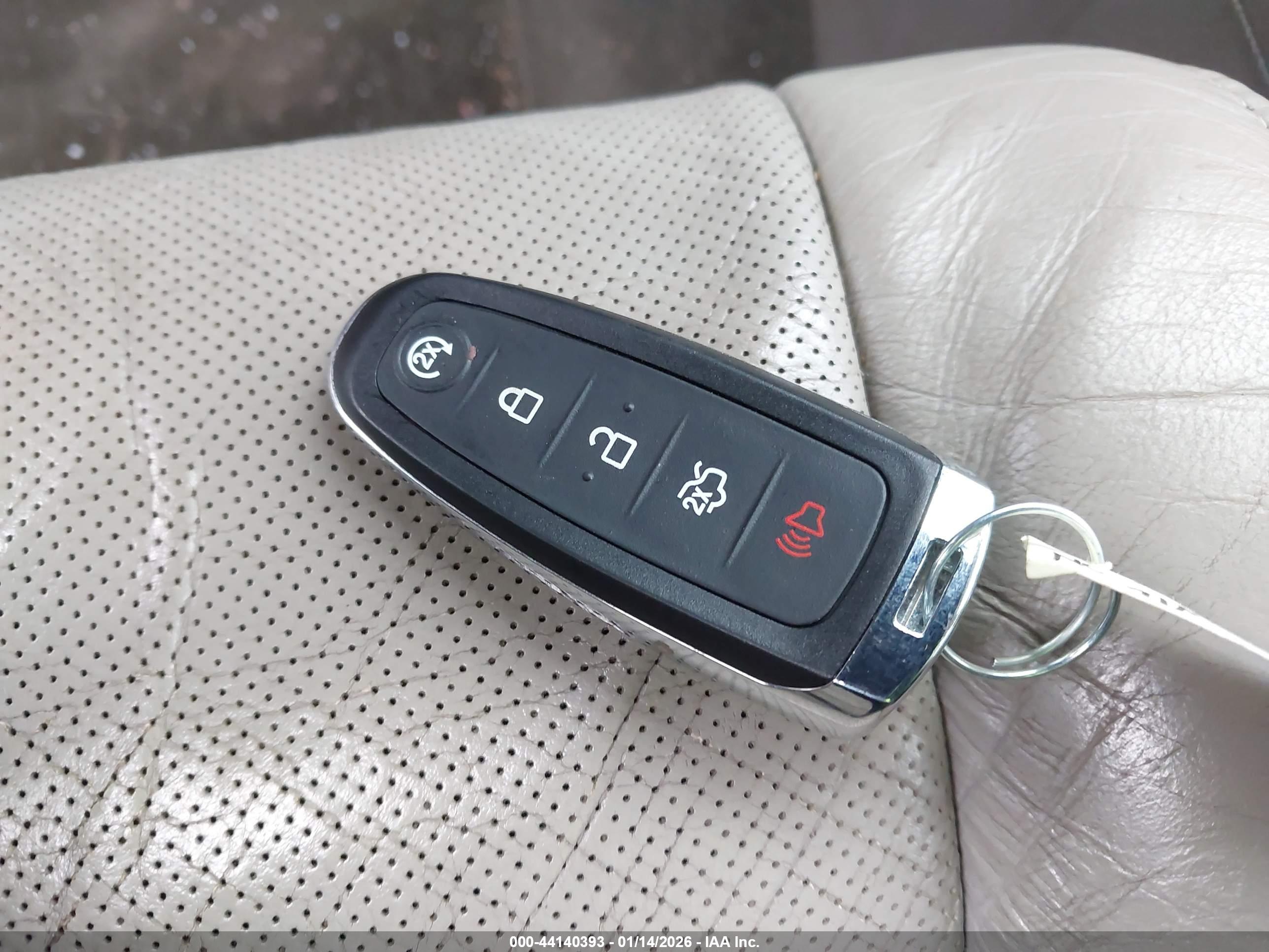 LINCOLN NAVIGATOR image 11