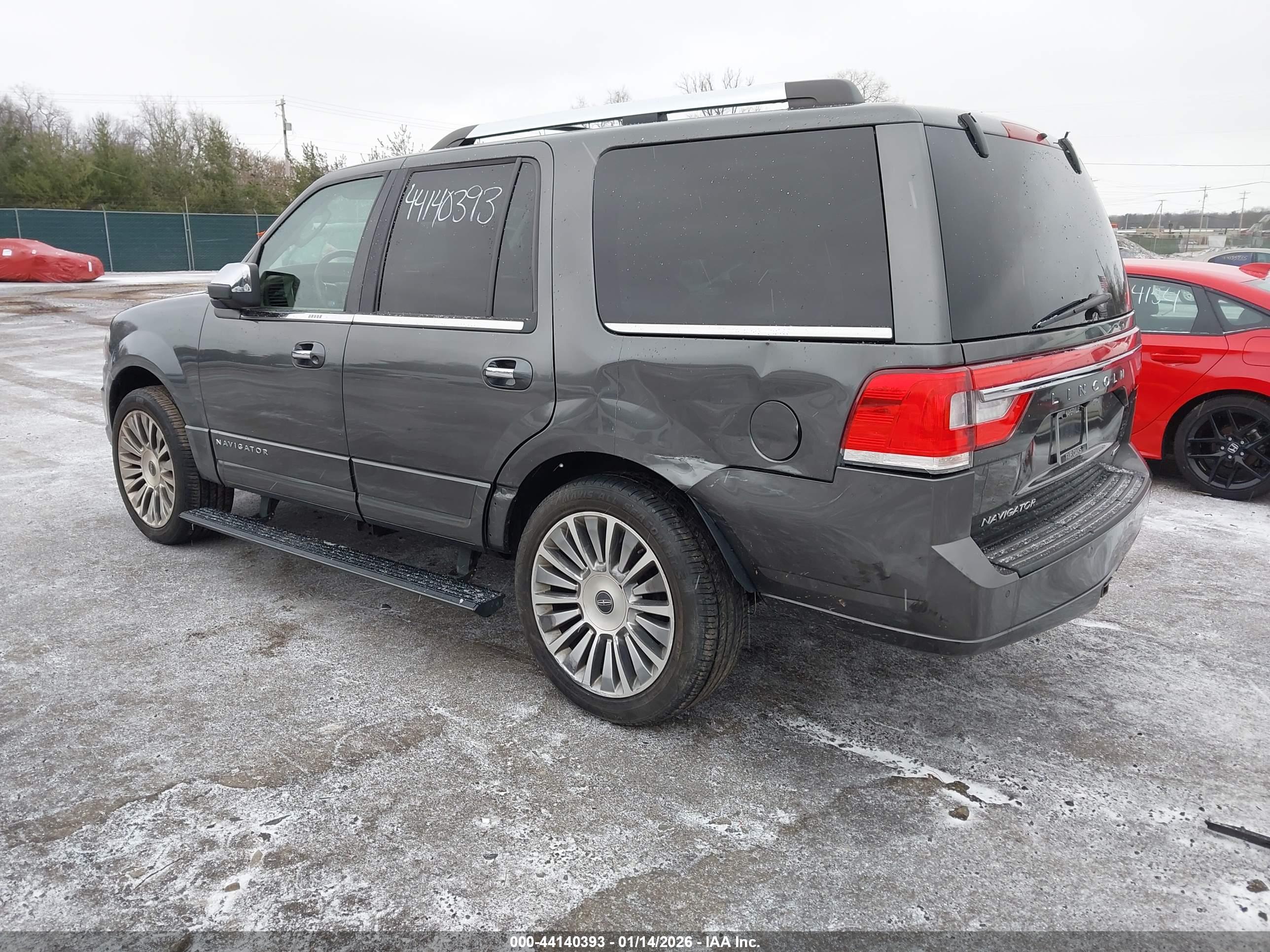 LINCOLN NAVIGATOR image 3