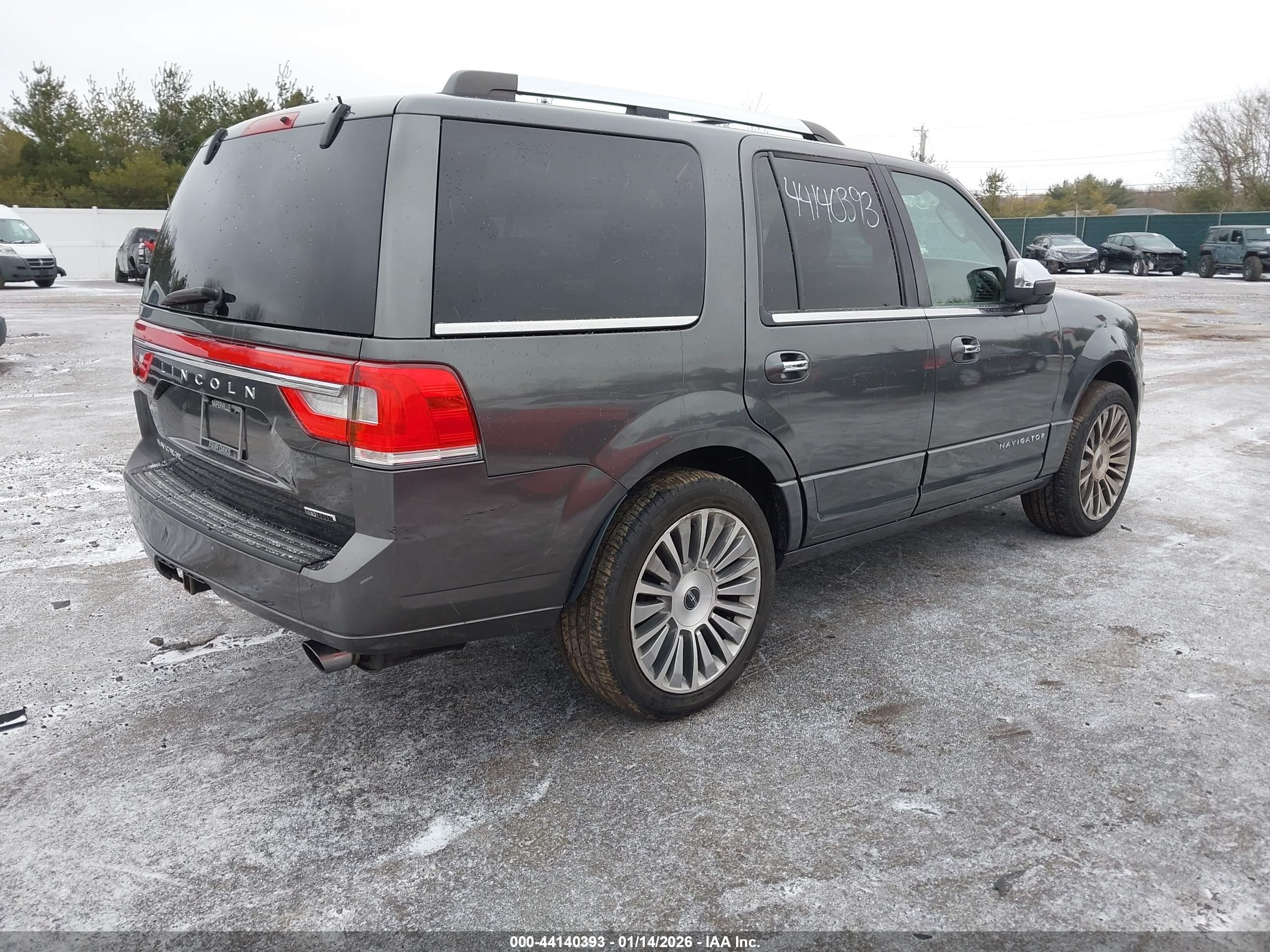 LINCOLN NAVIGATOR image 4