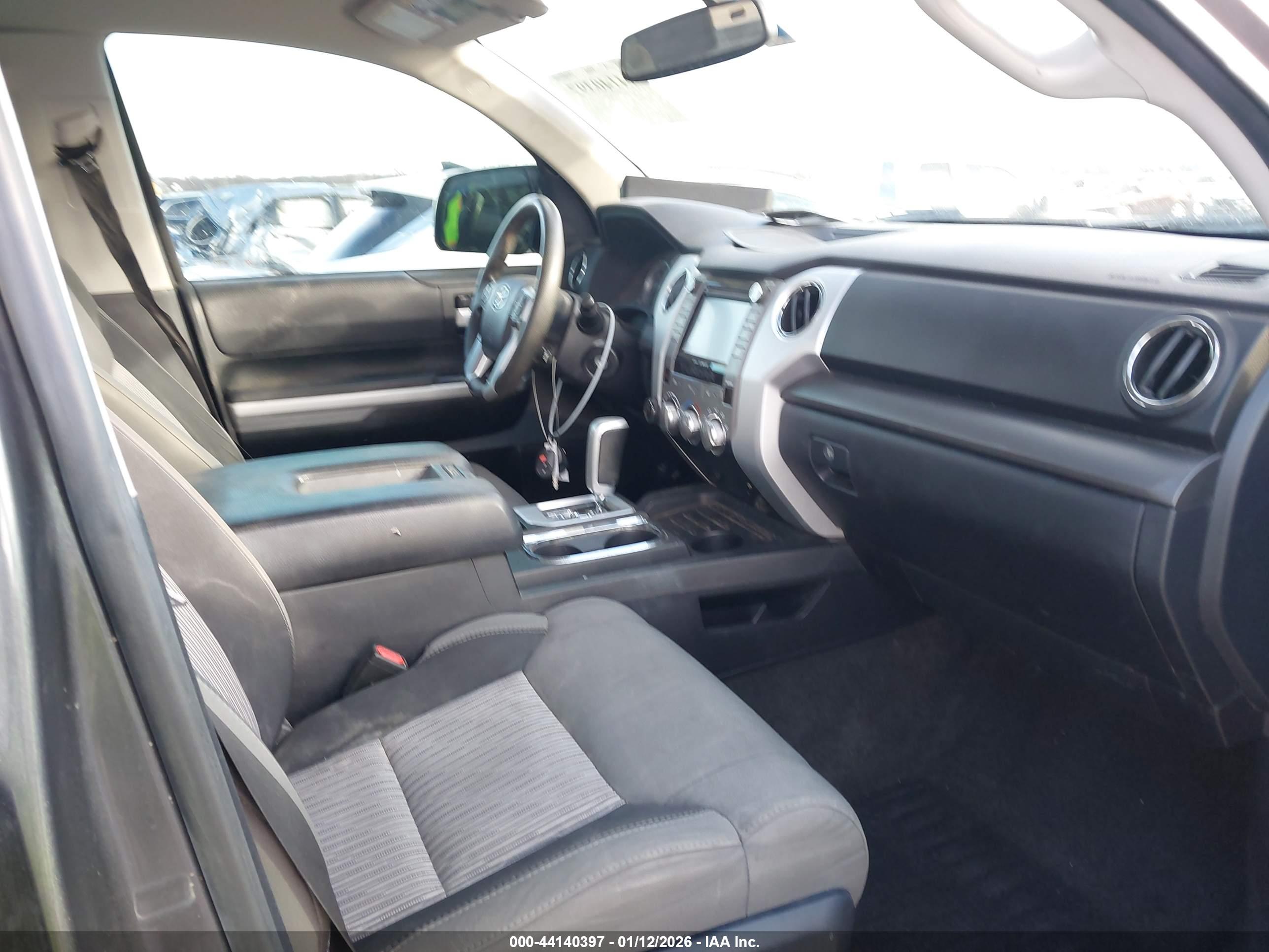 TOYOTA TUNDRA image 5