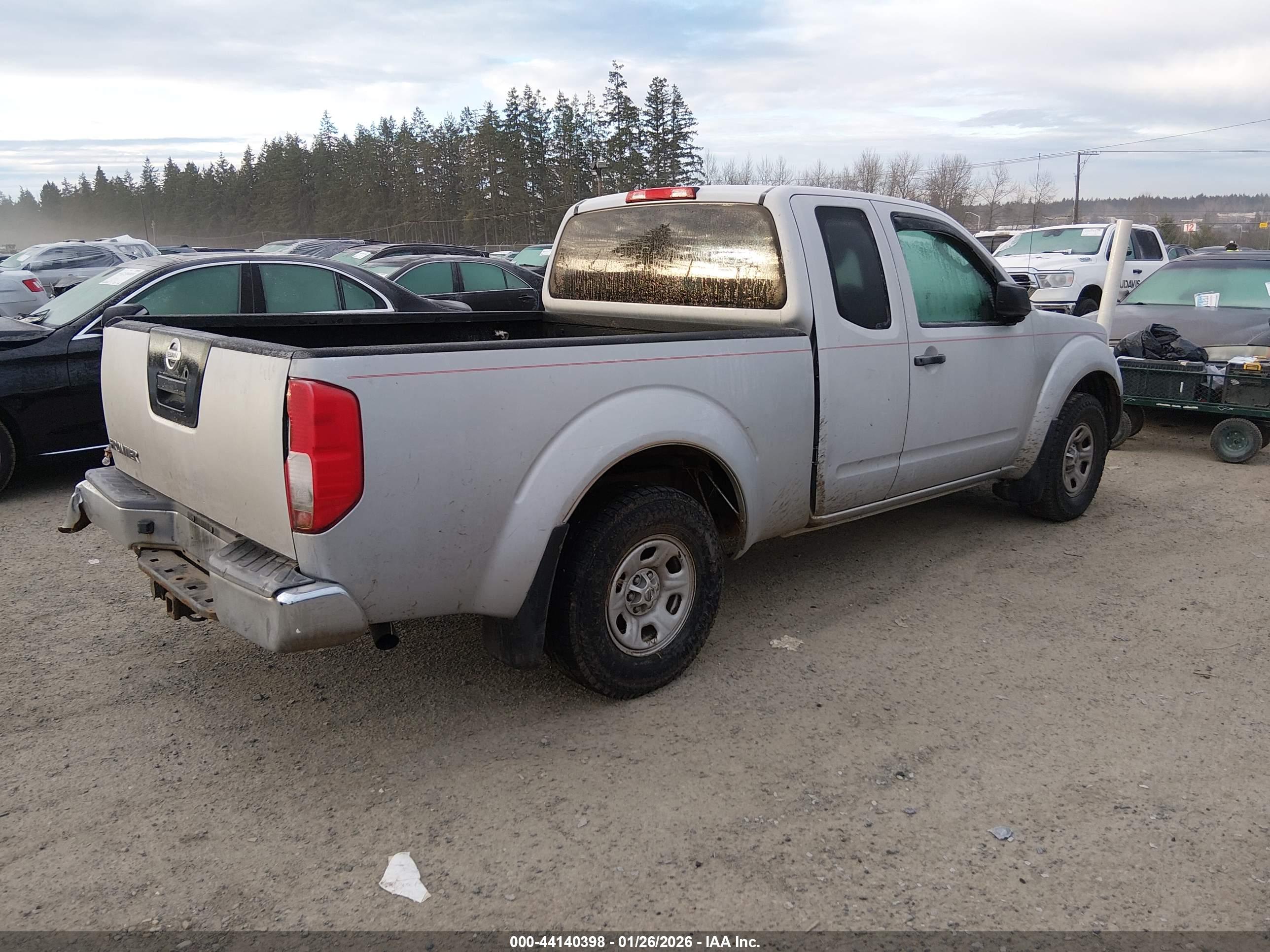 NISSAN FRONTIER image 4