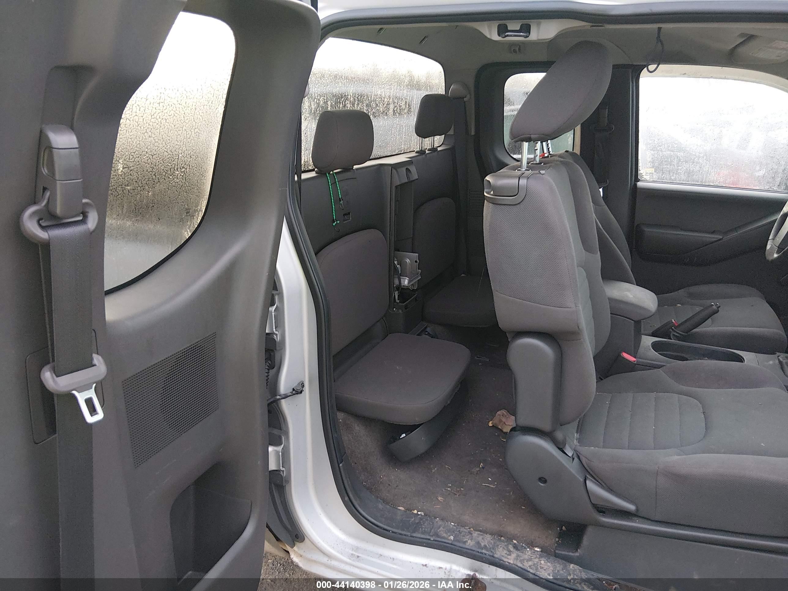 NISSAN FRONTIER image 8