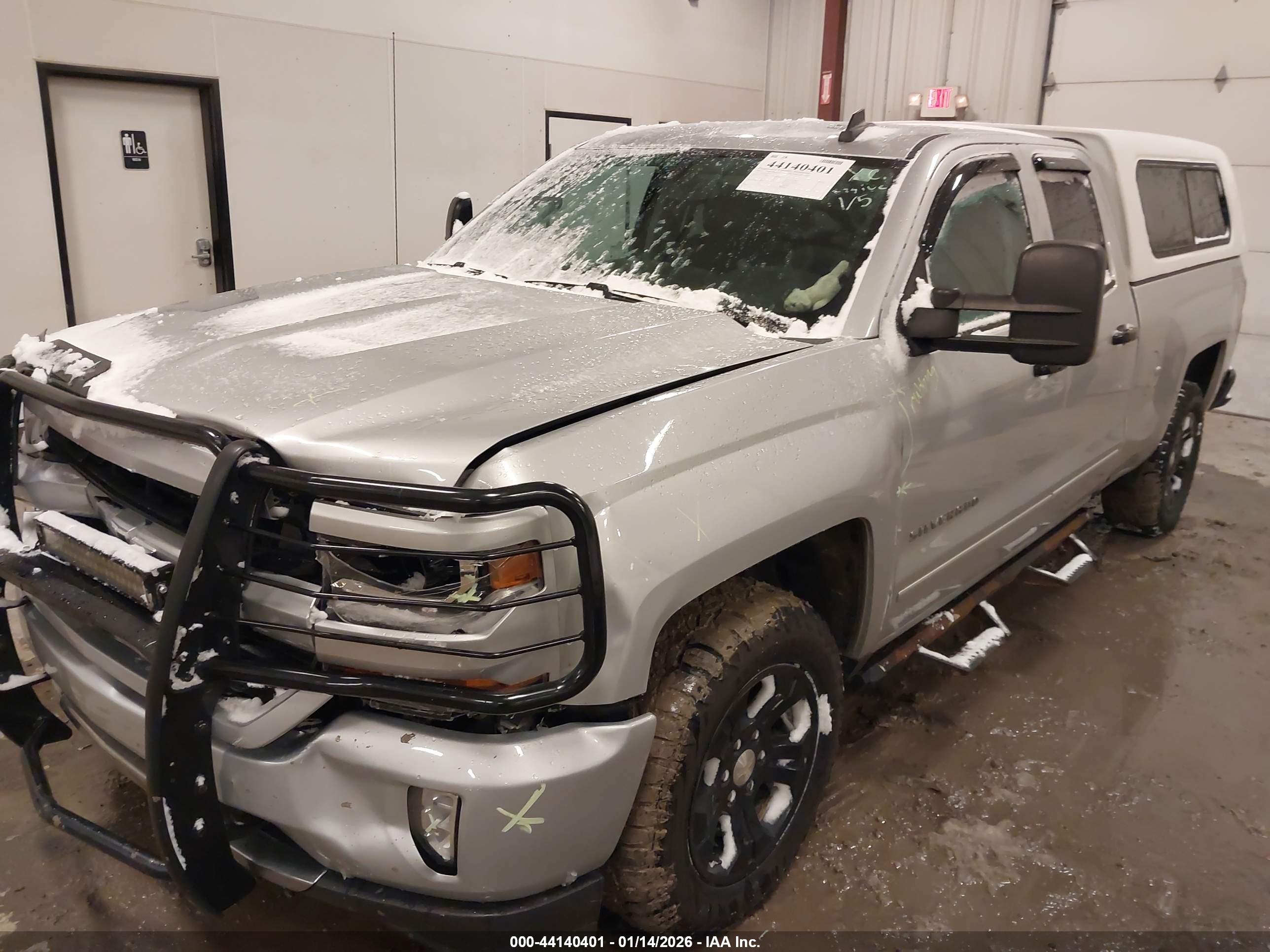CHEVROLET SILVERADO image 2