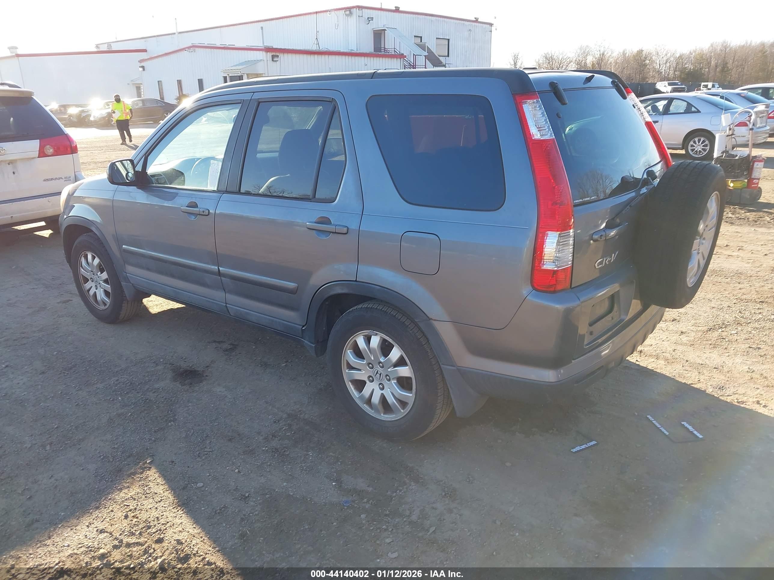 HONDA CR-V image 3