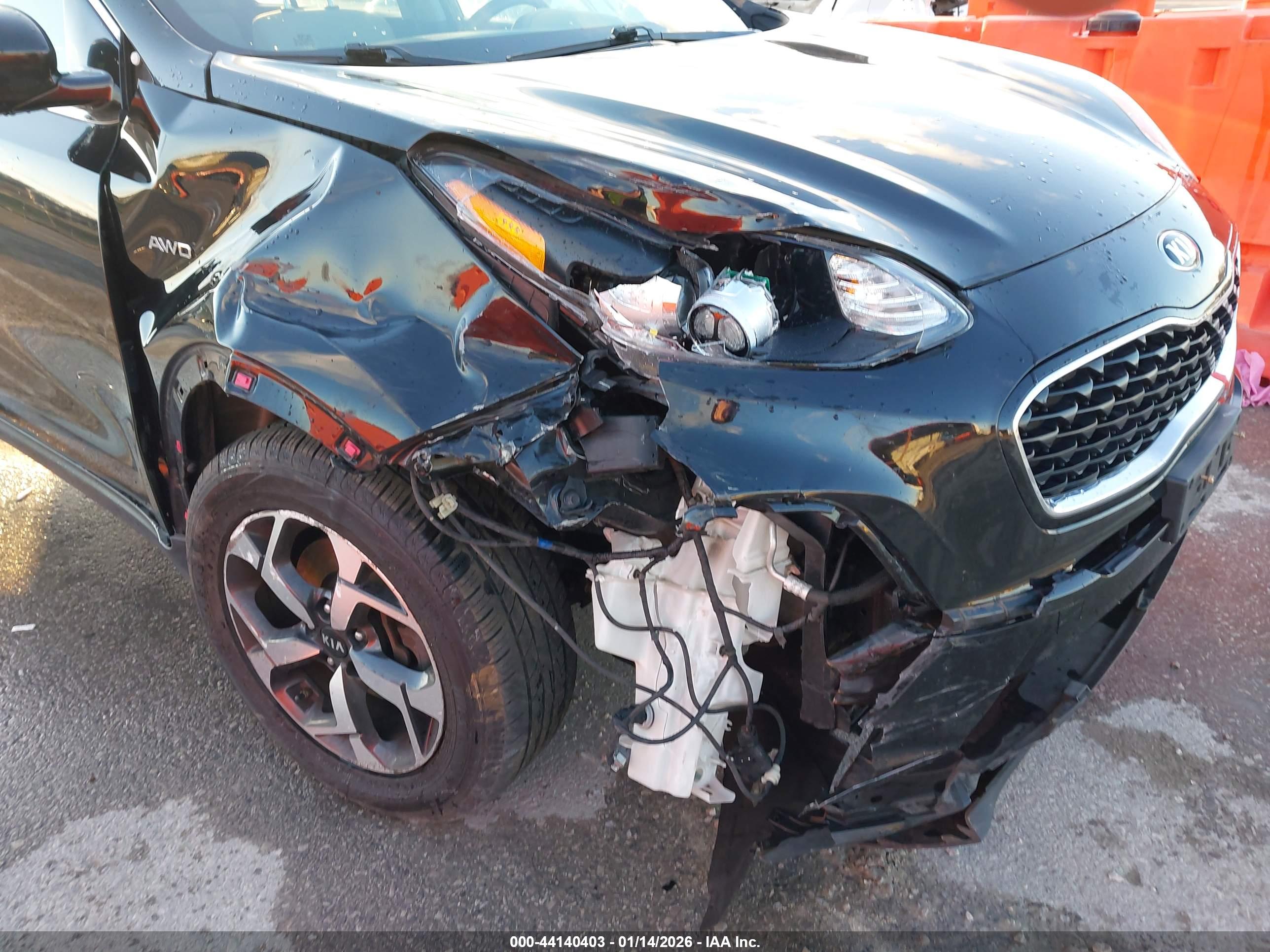 KIA SPORTAGE image 6