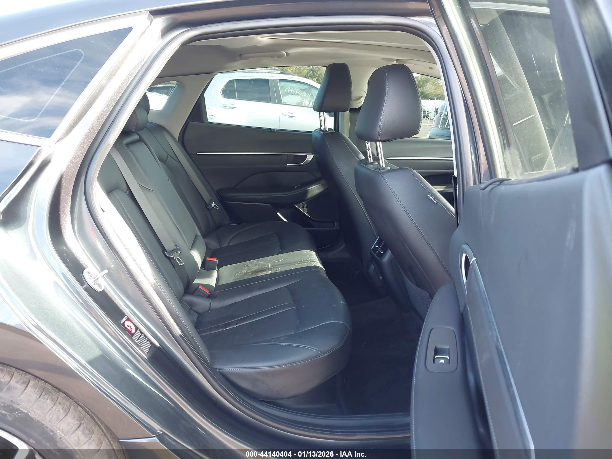 HYUNDAI SONATA image 8