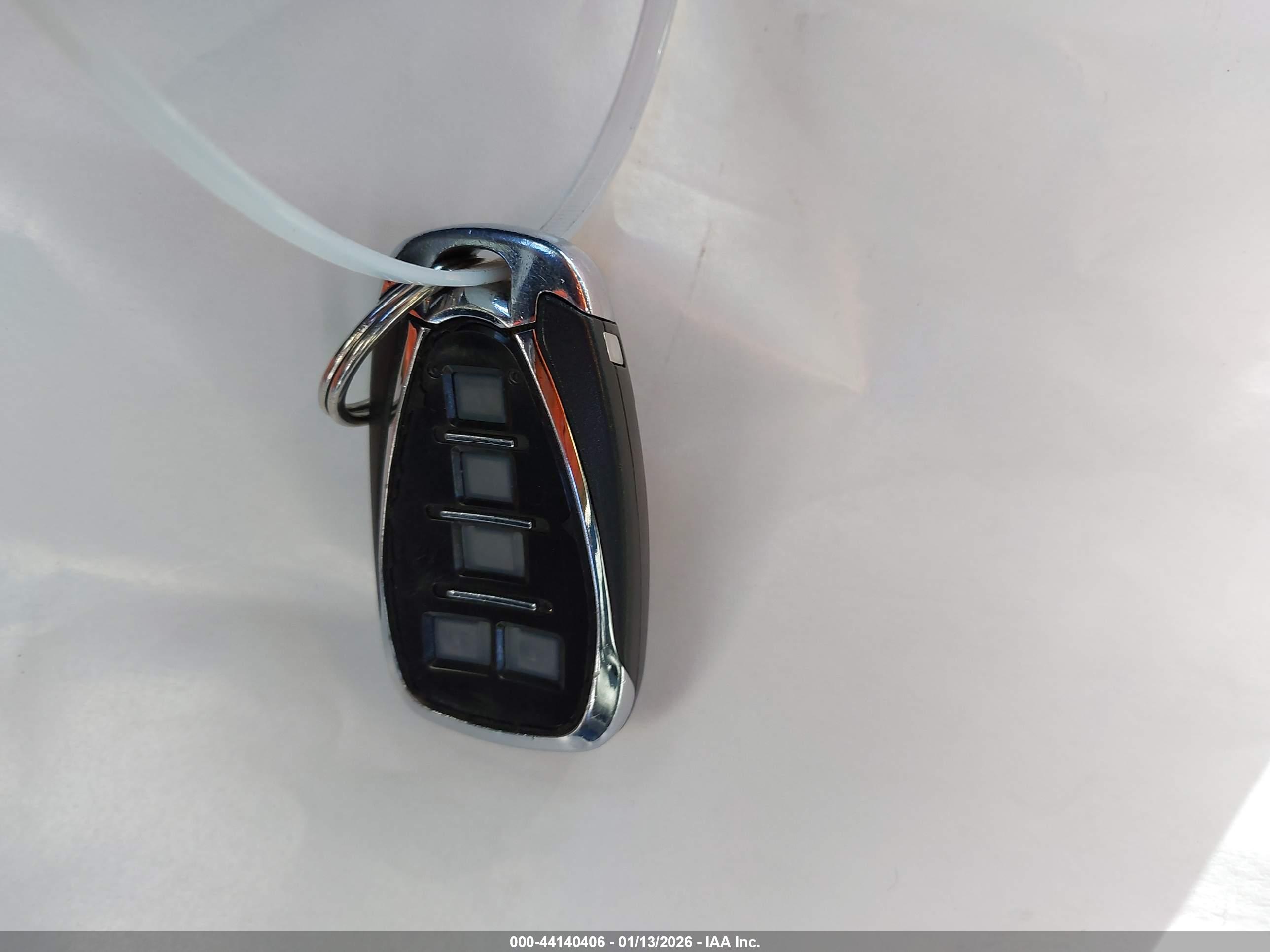 CHEVROLET EQUINOX image 11