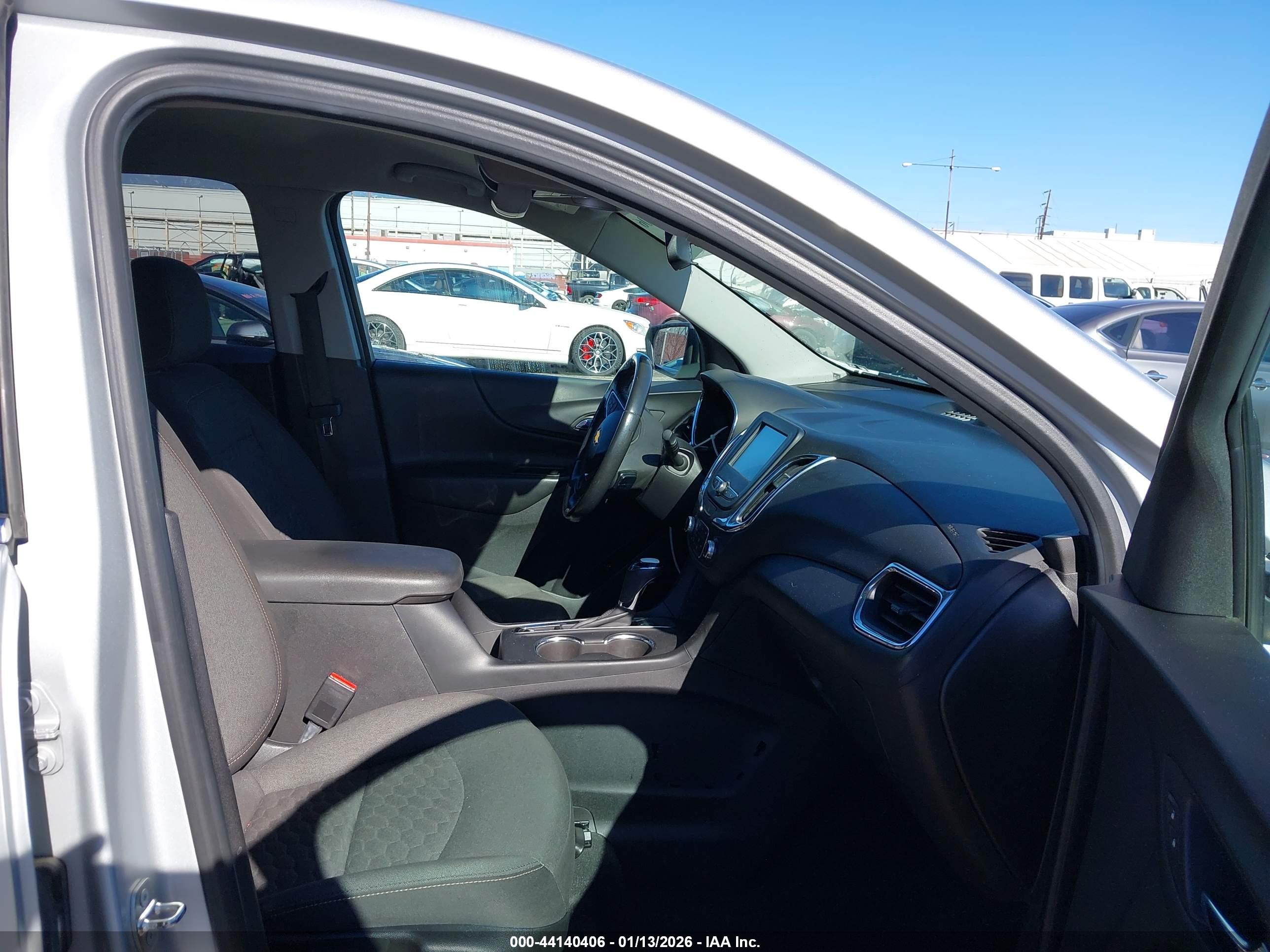 CHEVROLET EQUINOX image 5