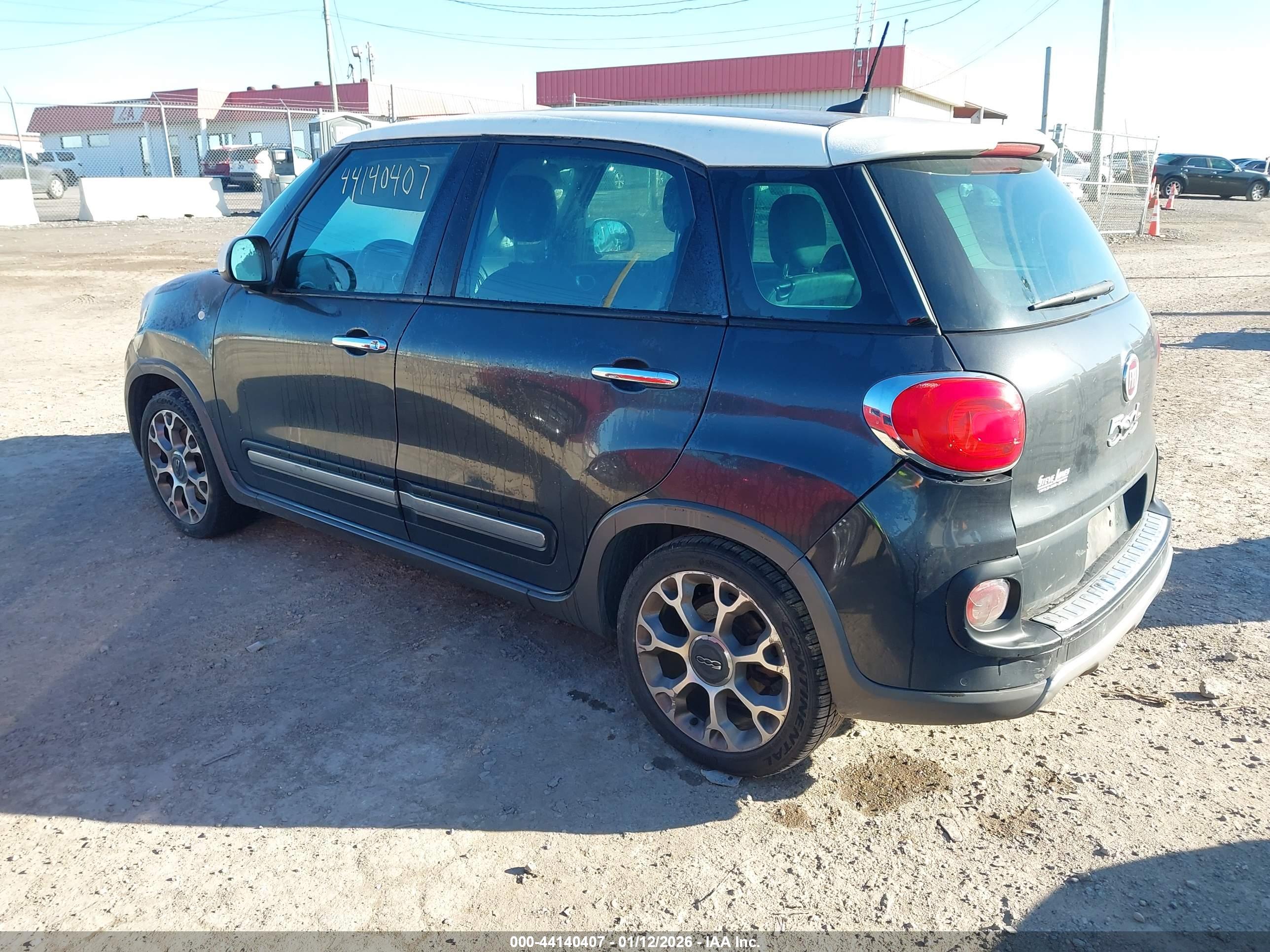 FIAT 500L image 3
