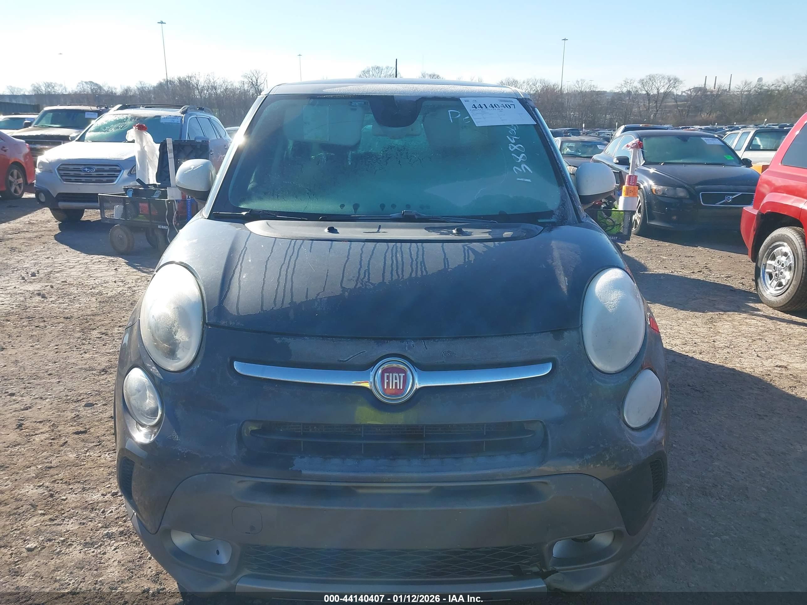 FIAT 500L image 6