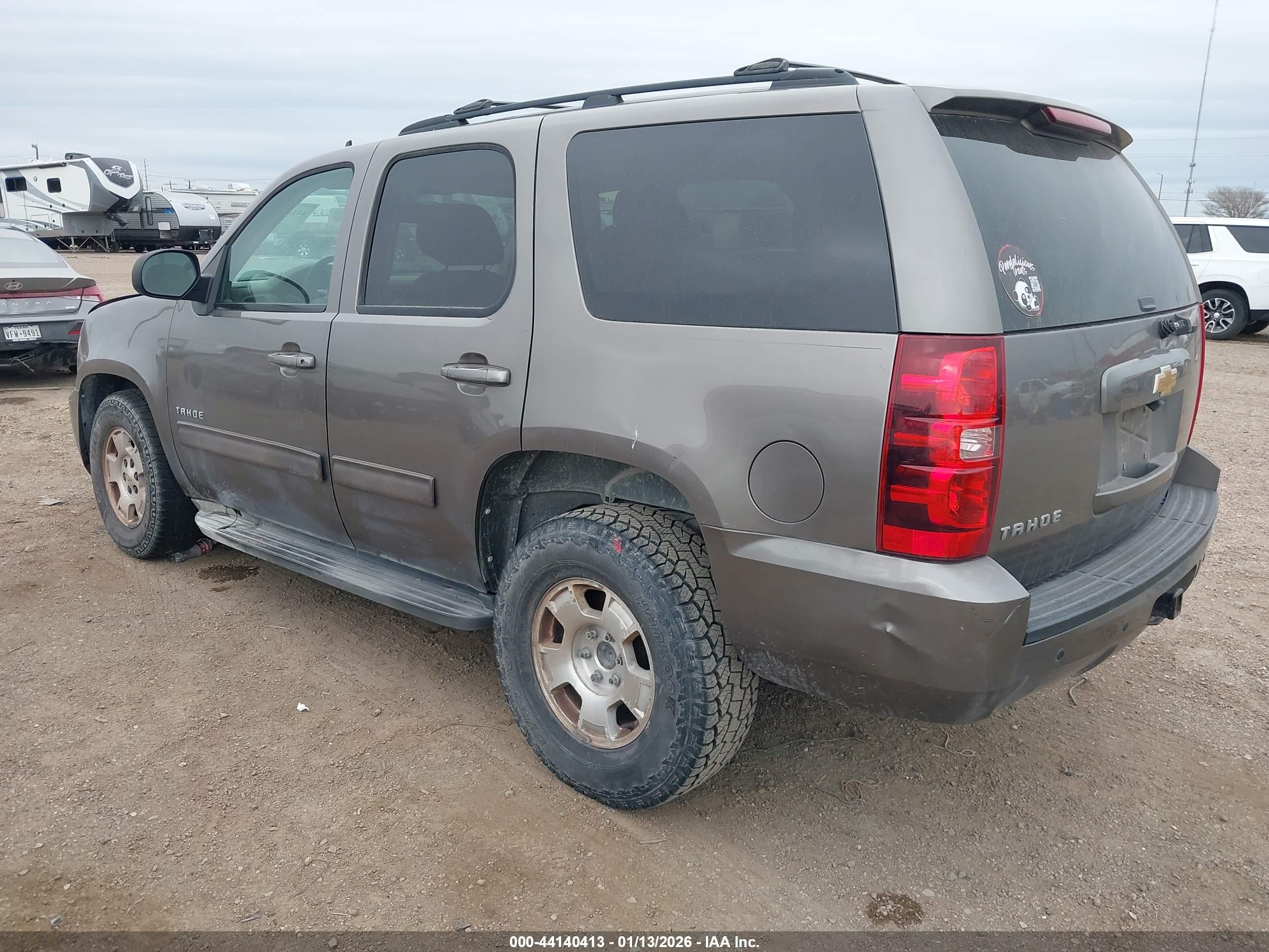 CHEVROLET TAHOE image 3