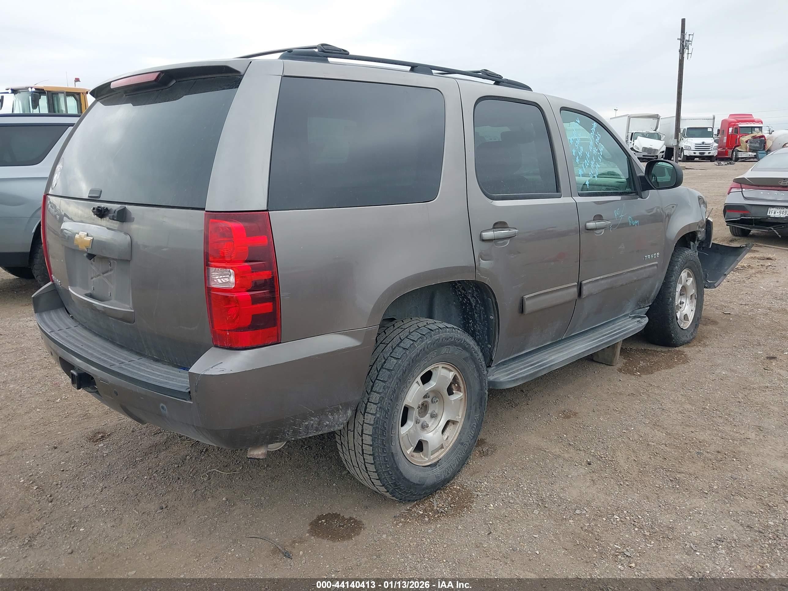 CHEVROLET TAHOE image 4
