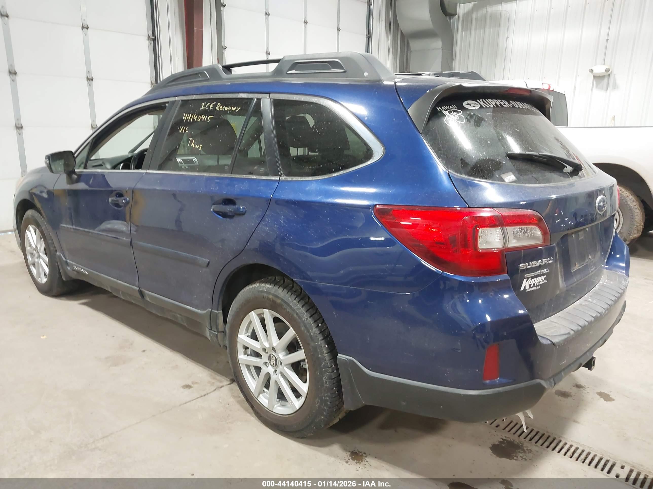 SUBARU OUTBACK image 3