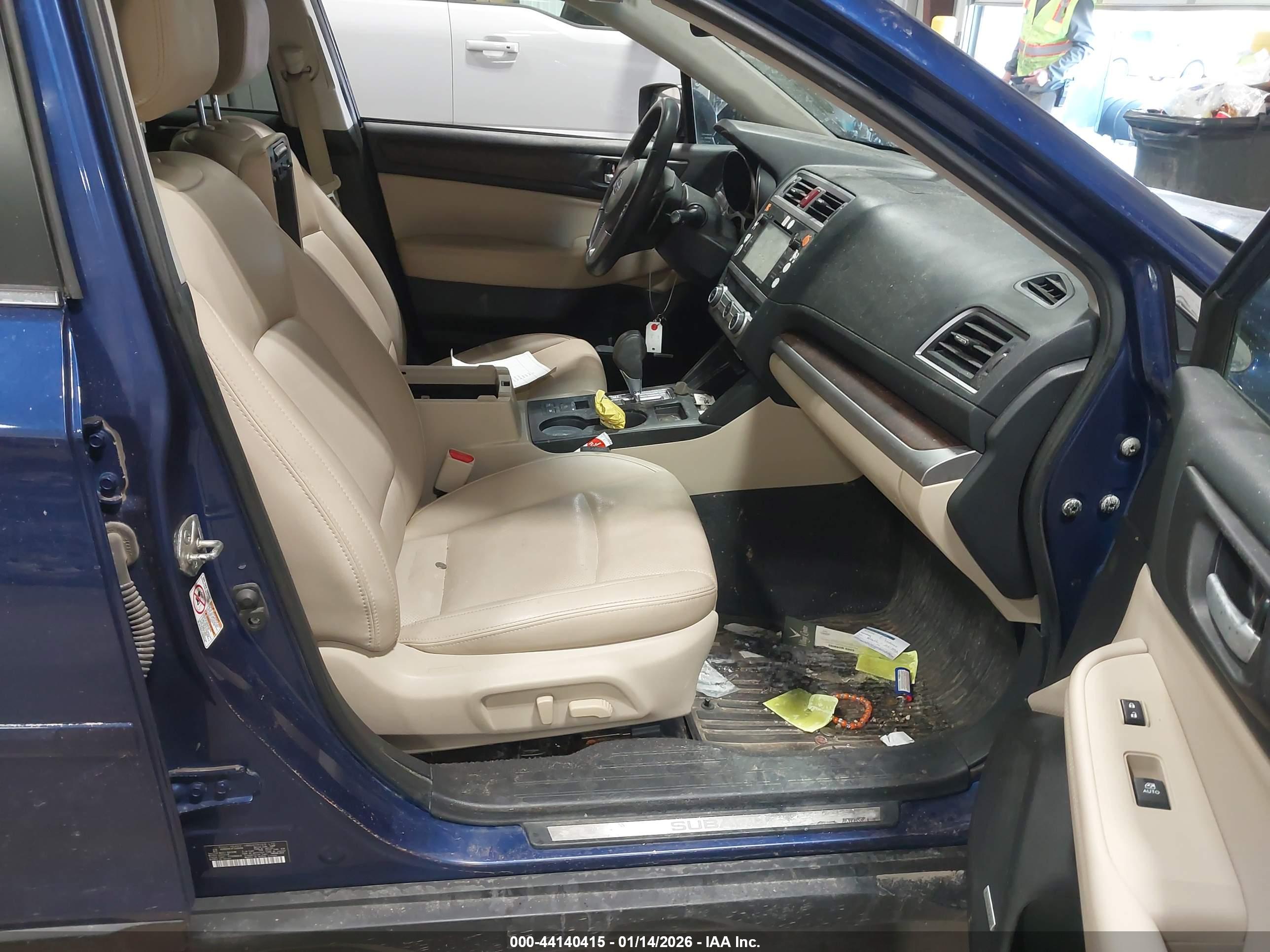 SUBARU OUTBACK image 5