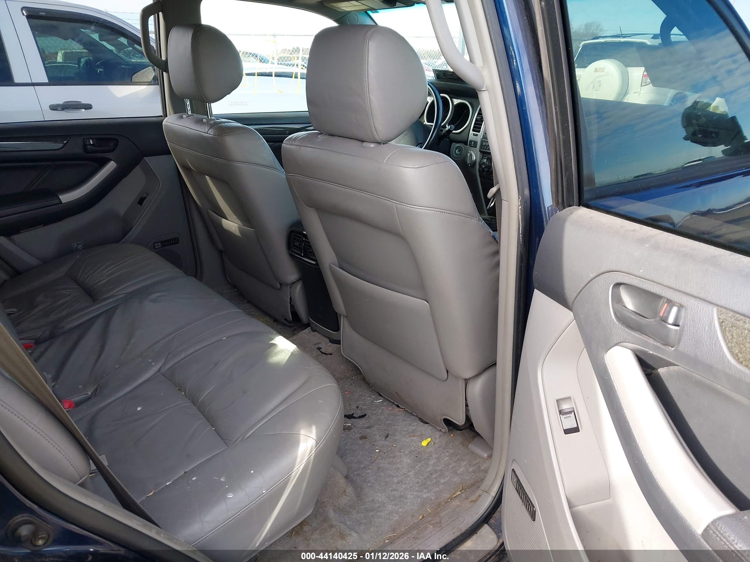 TOYOTA 4RUNNER image 8