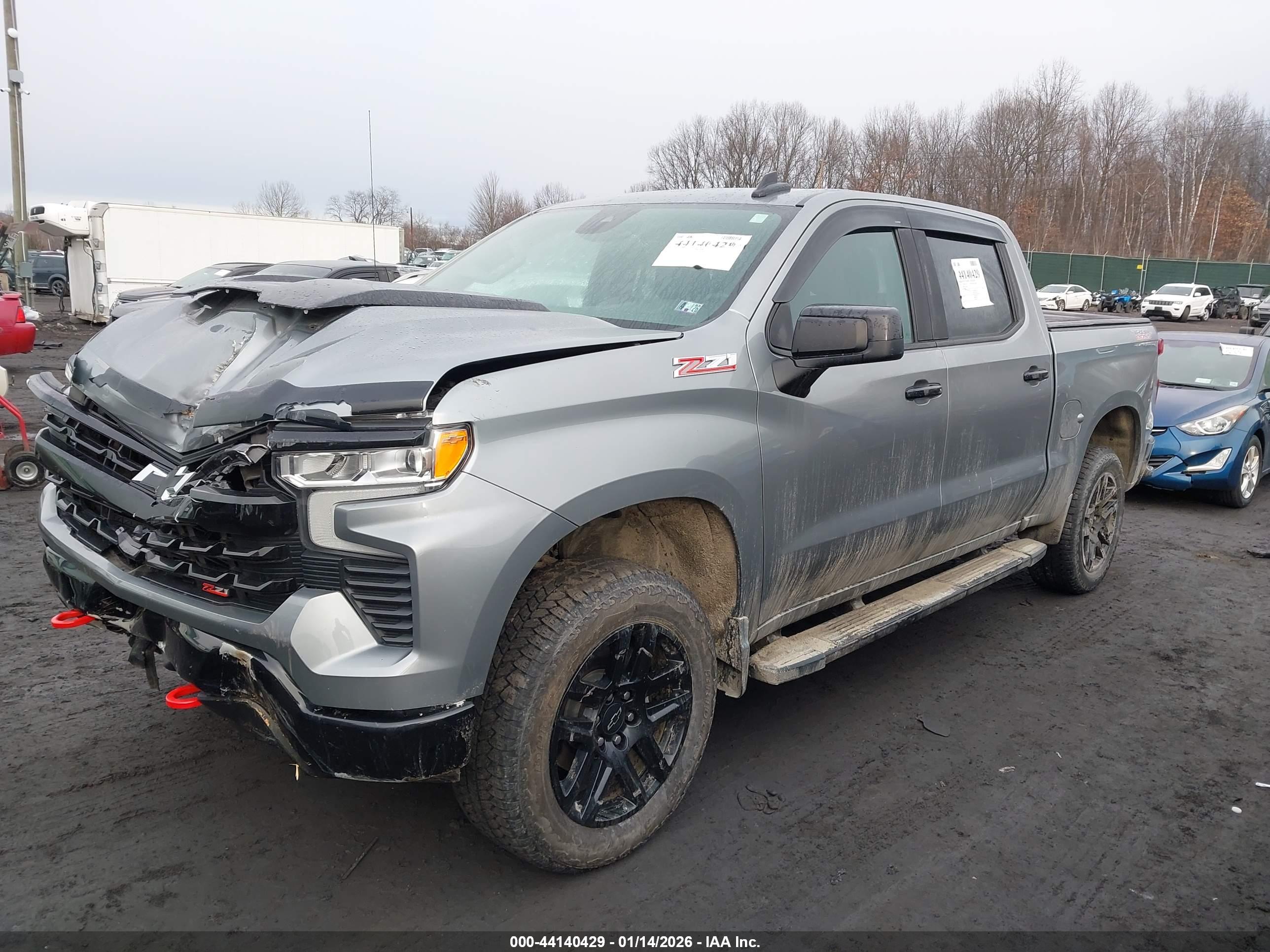 CHEVROLET SILVERADO image 2