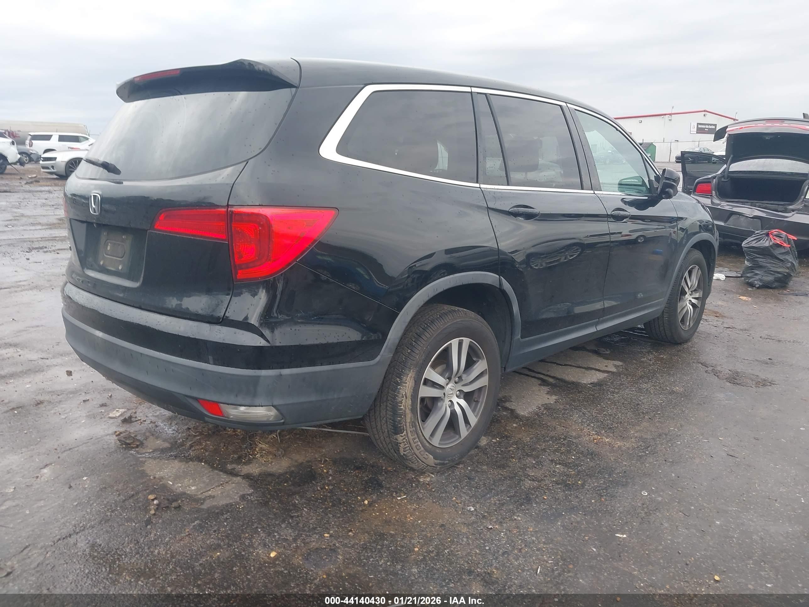 HONDA PILOT image 4