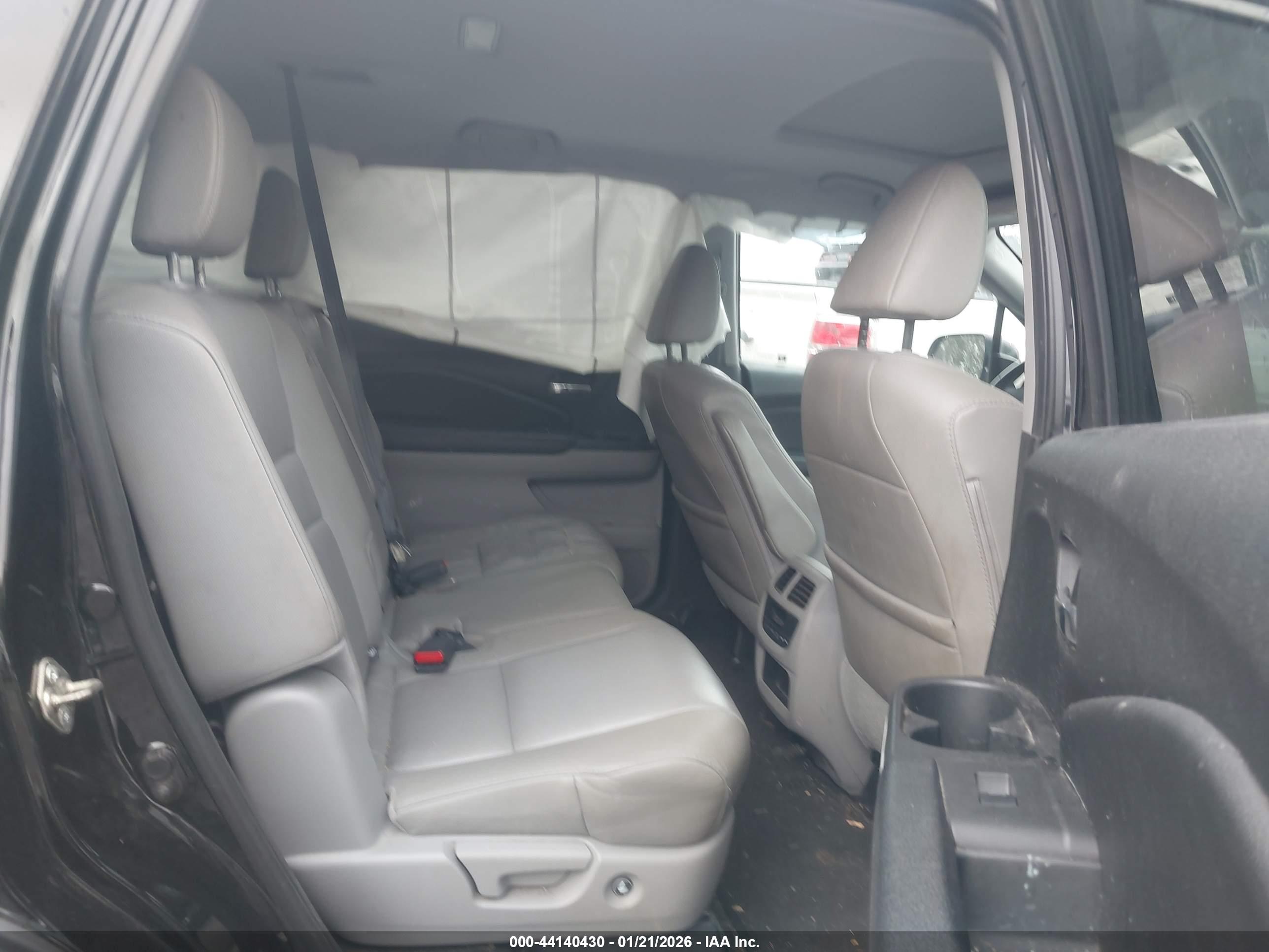 HONDA PILOT image 8