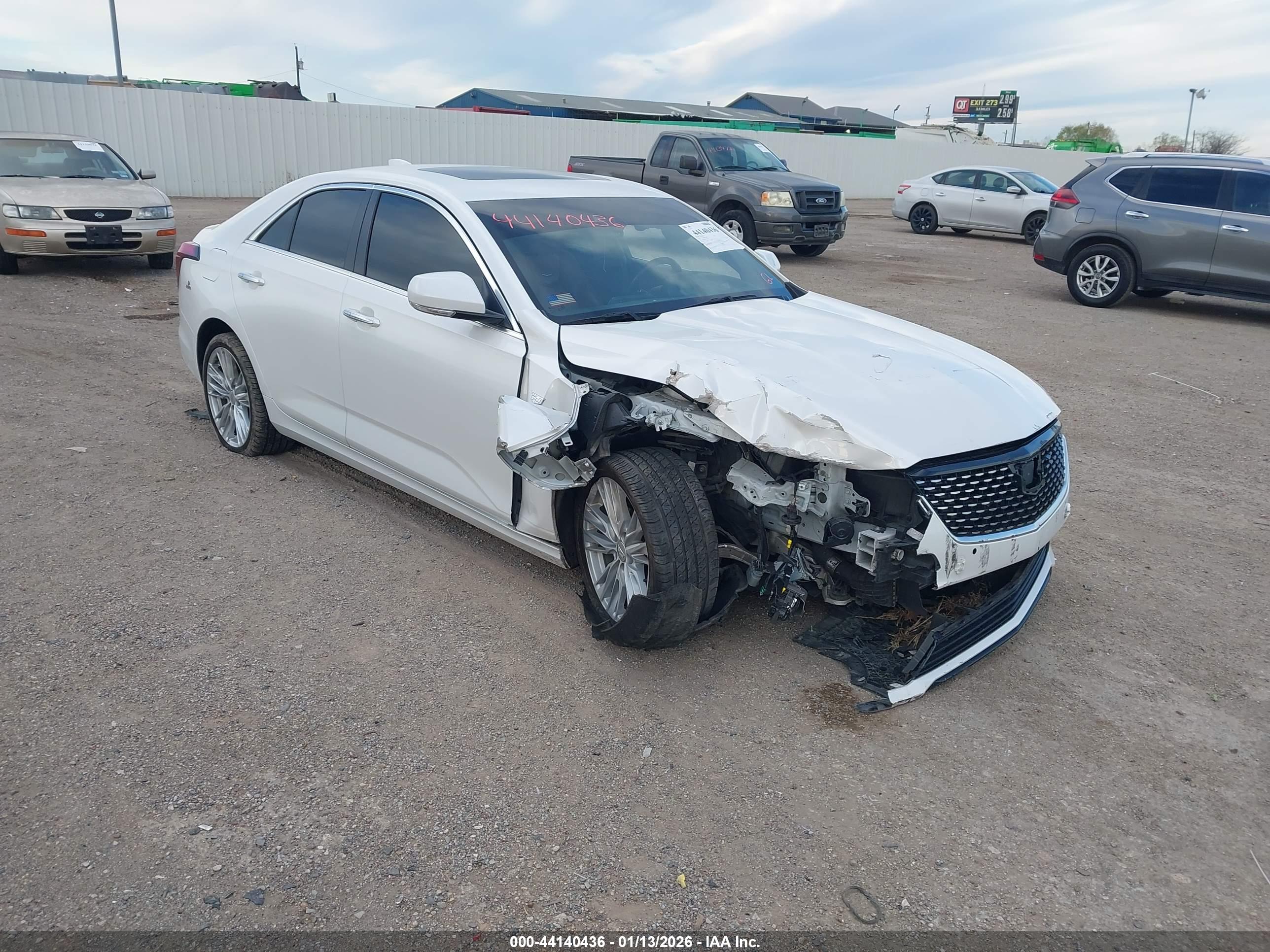 CADILLAC CT4 image 6
