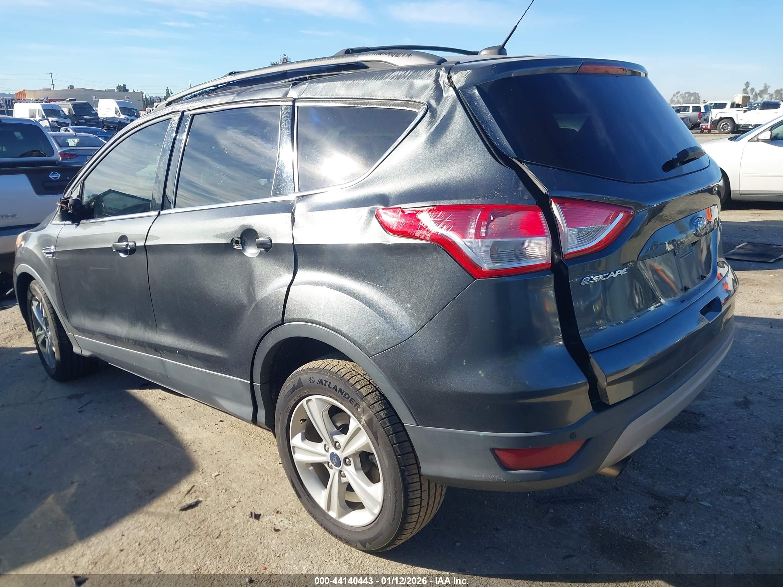 FORD ESCAPE image 3