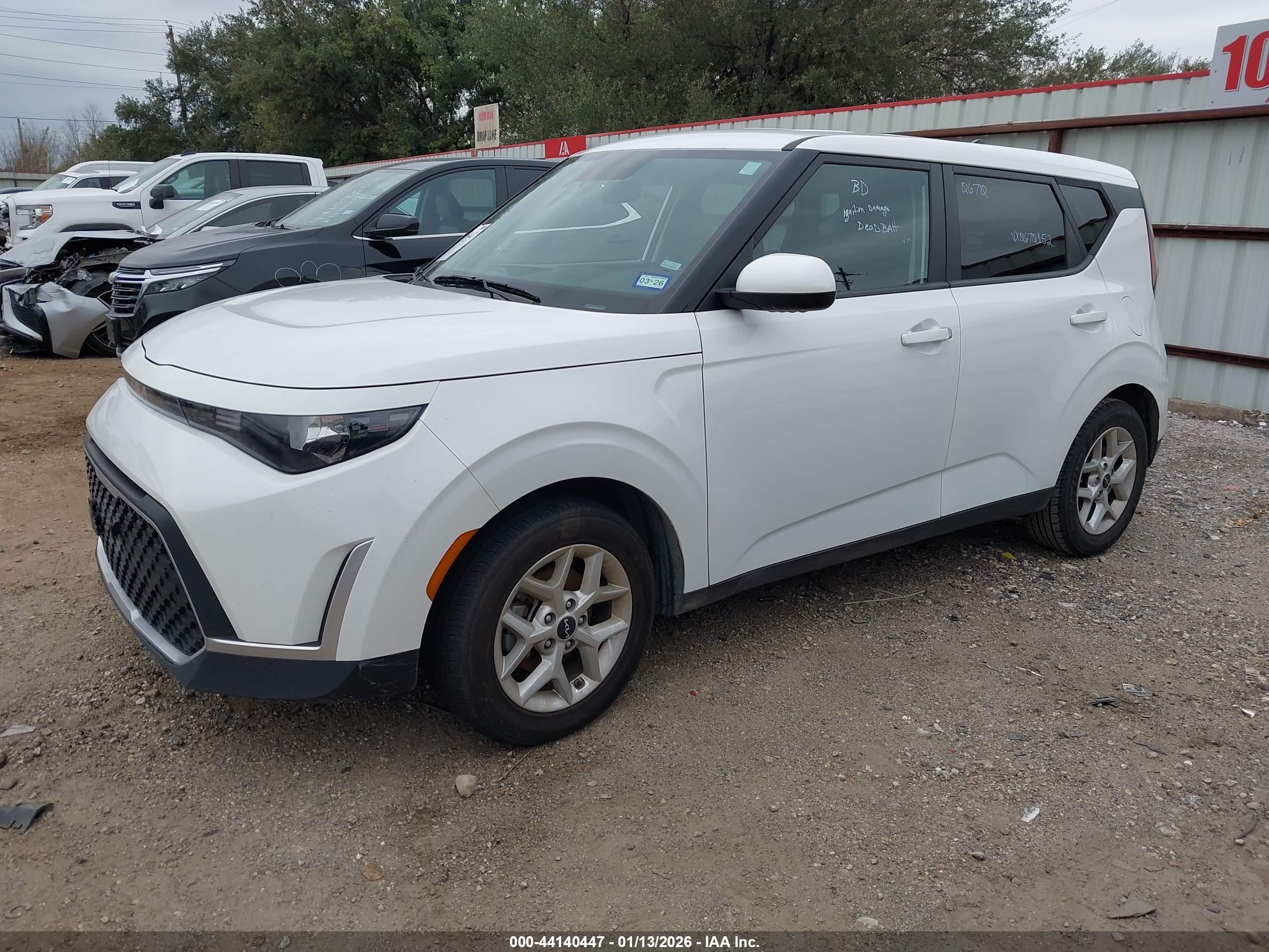 KIA SOUL image 2