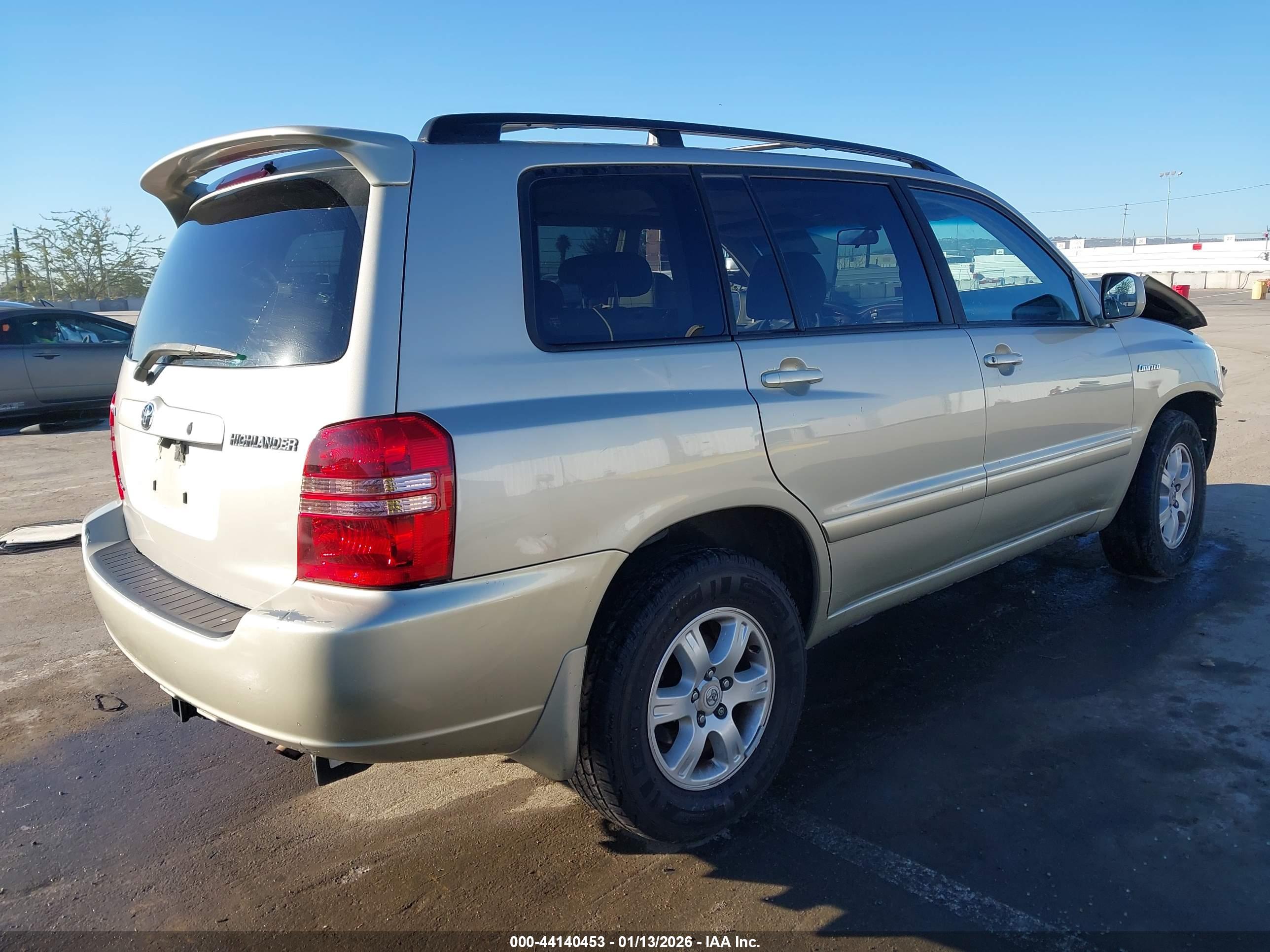 TOYOTA HIGHLANDER image 4