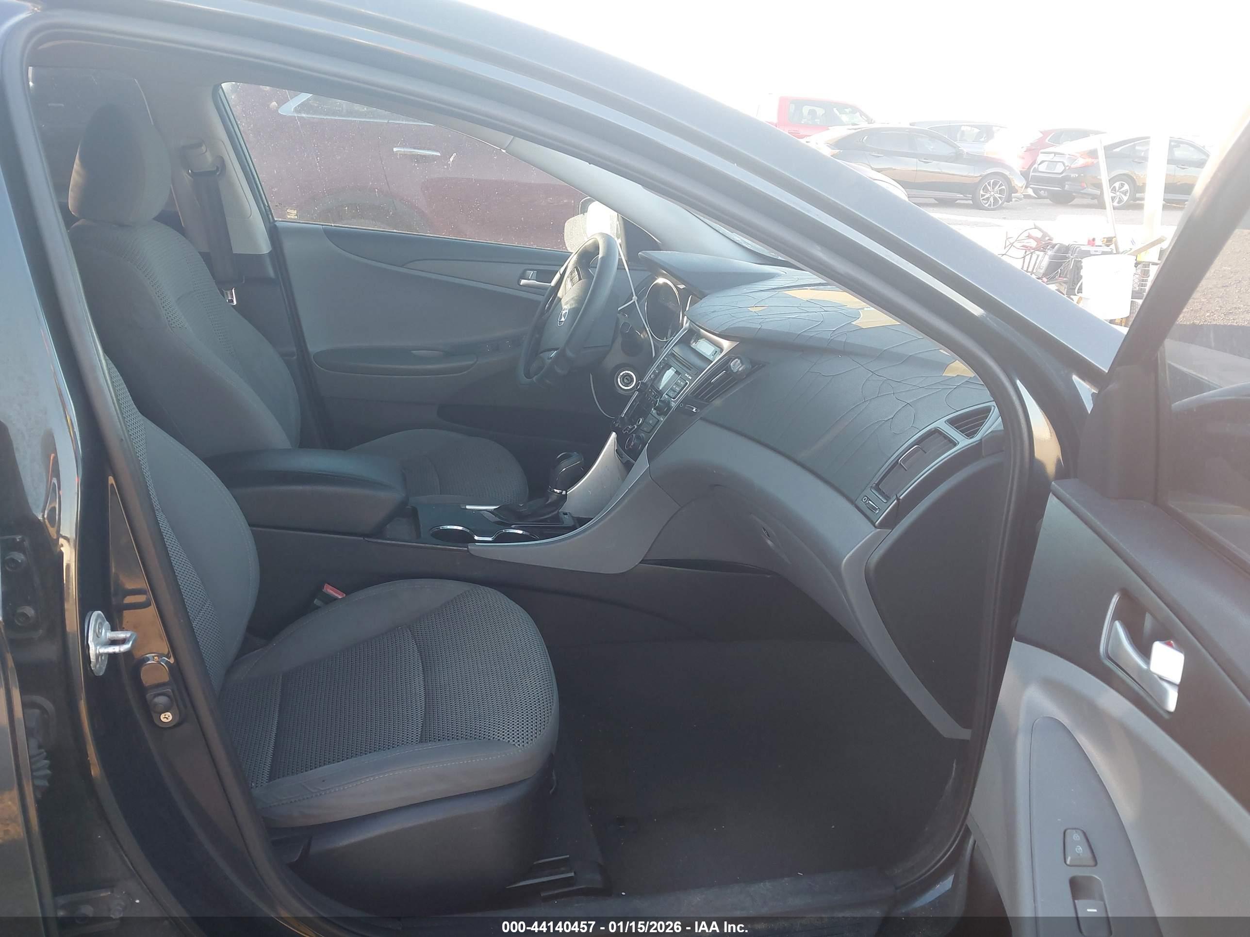 HYUNDAI SONATA image 5