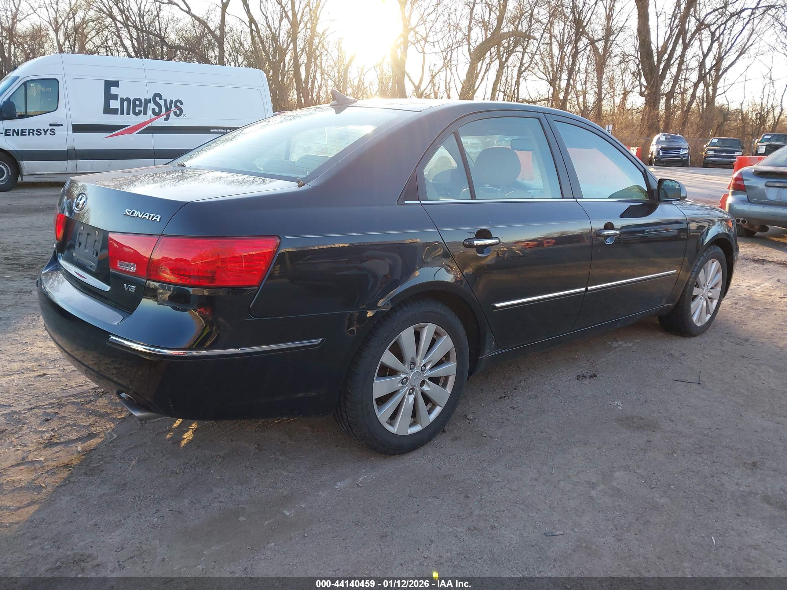 HYUNDAI SONATA image 4