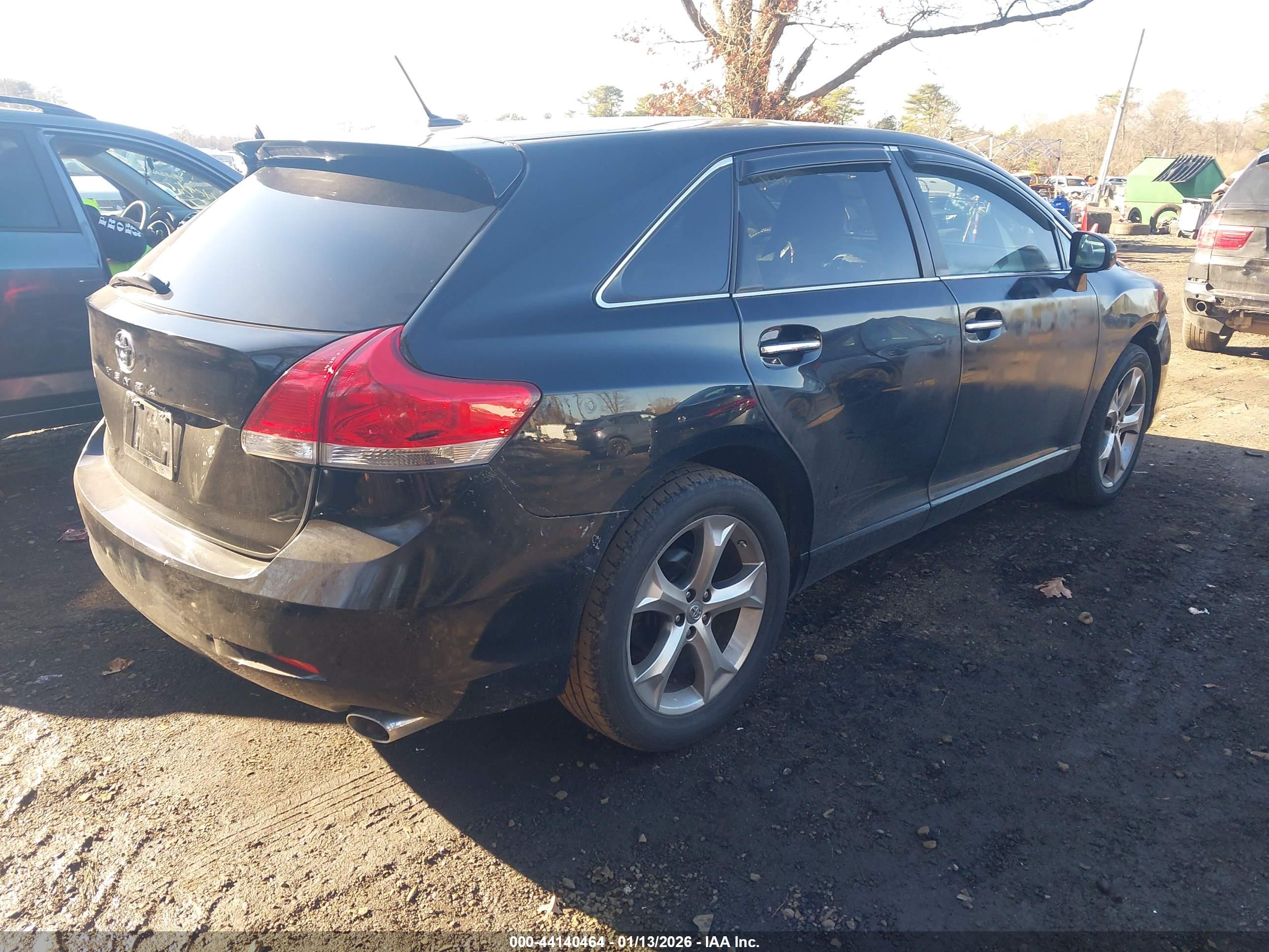 TOYOTA VENZA image 4