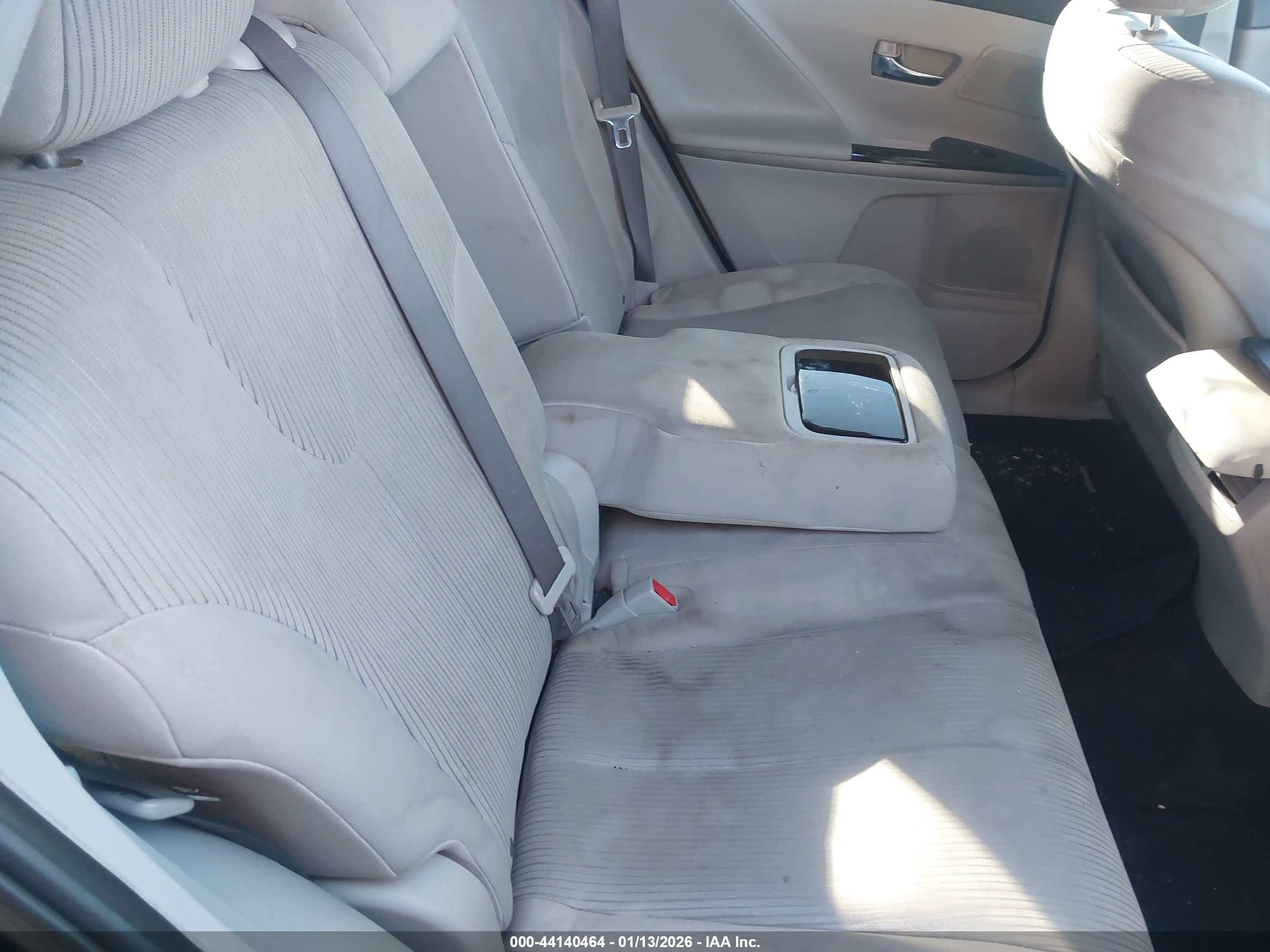 TOYOTA VENZA image 8