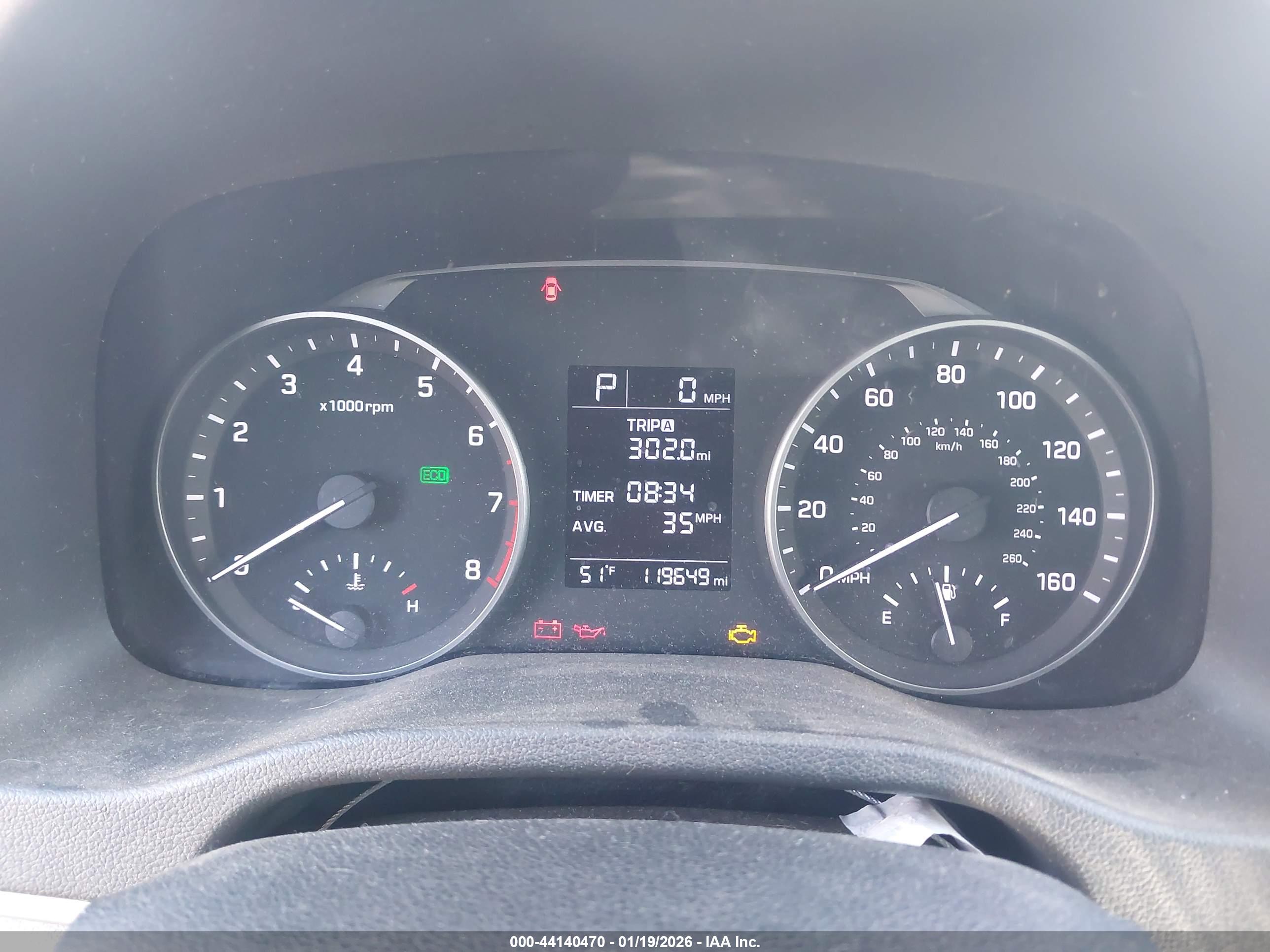 HYUNDAI ELANTRA image 7