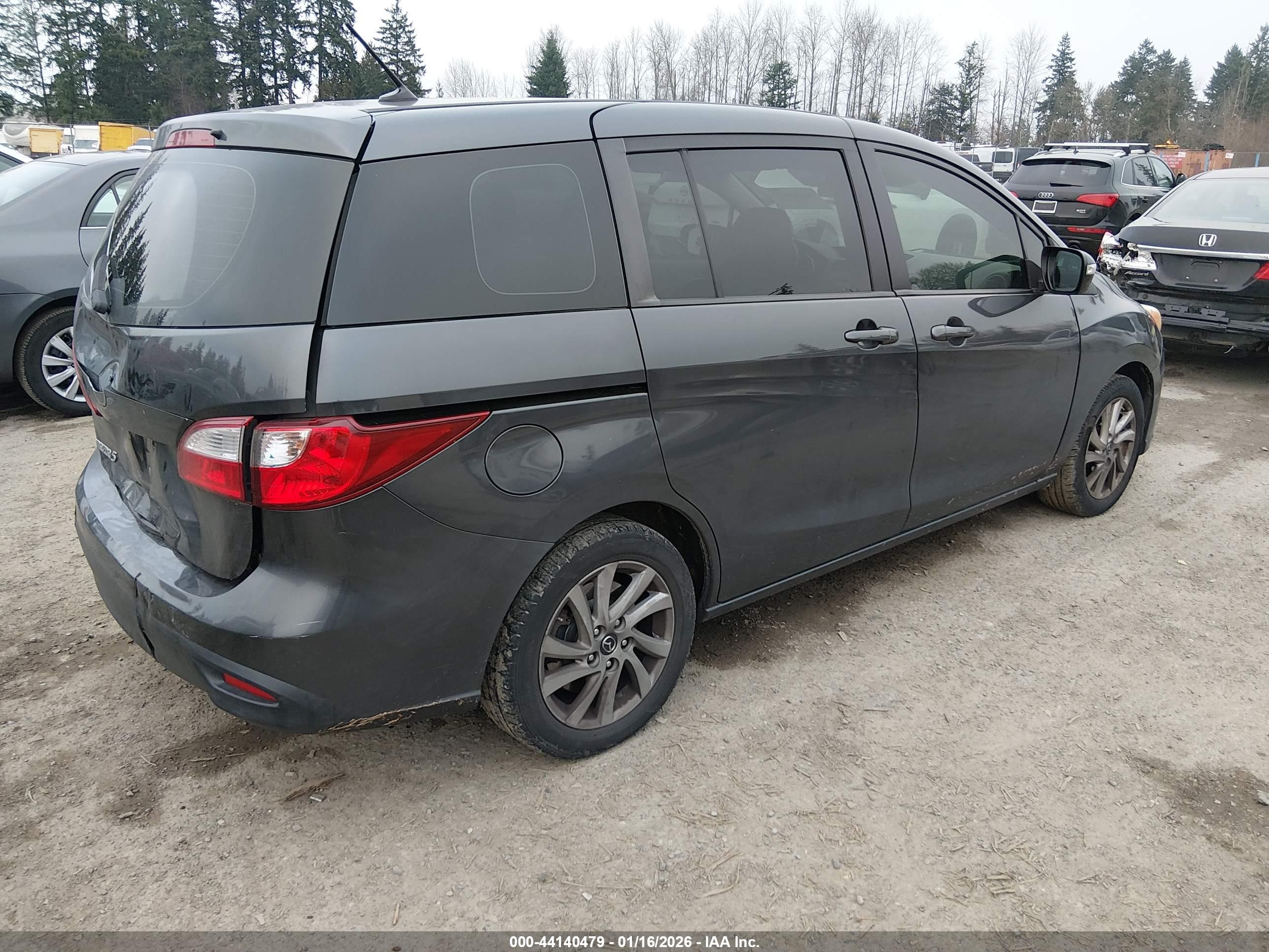 MAZDA MAZDA5 image 4
