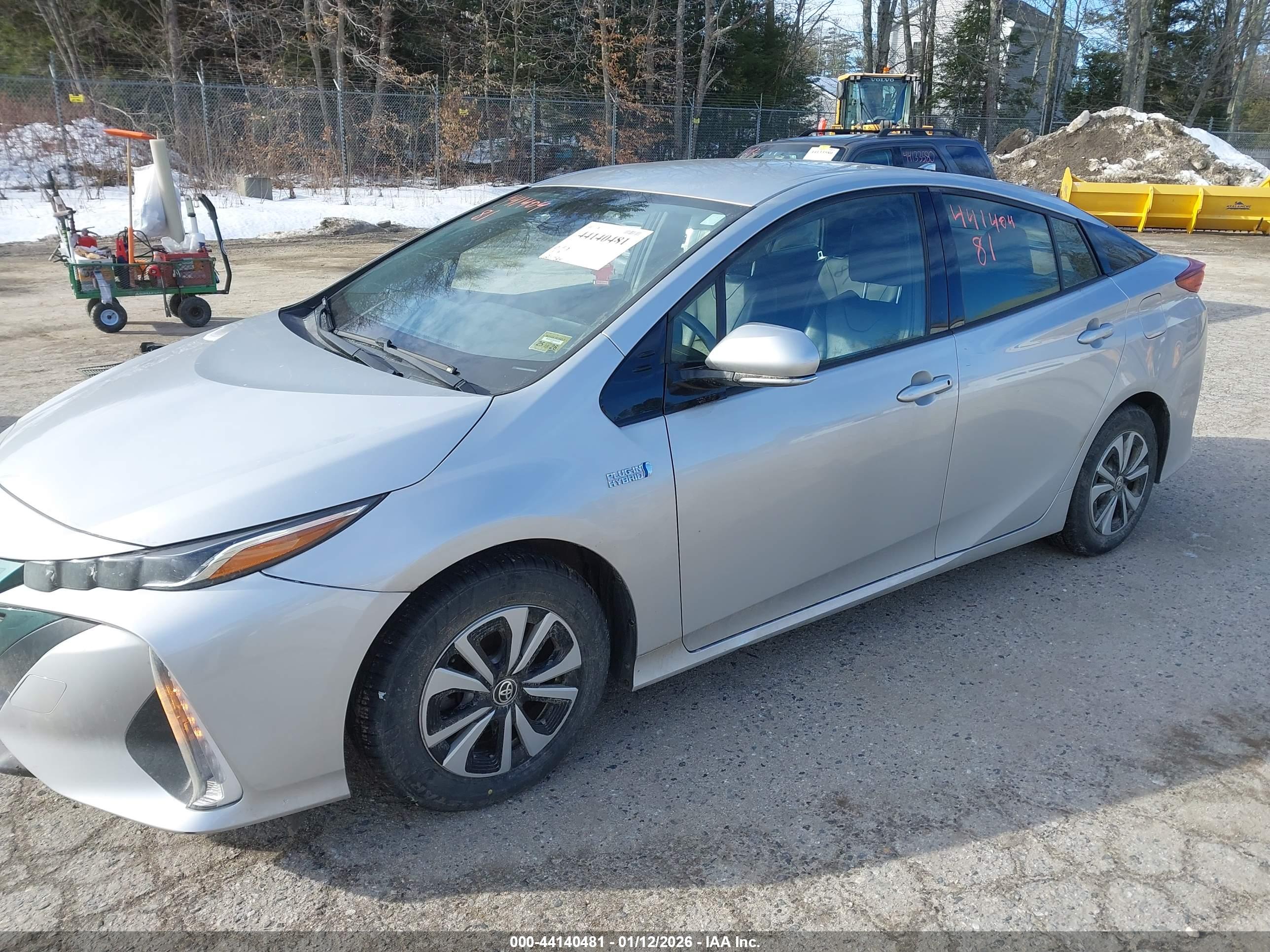 TOYOTA PRIUS image 2