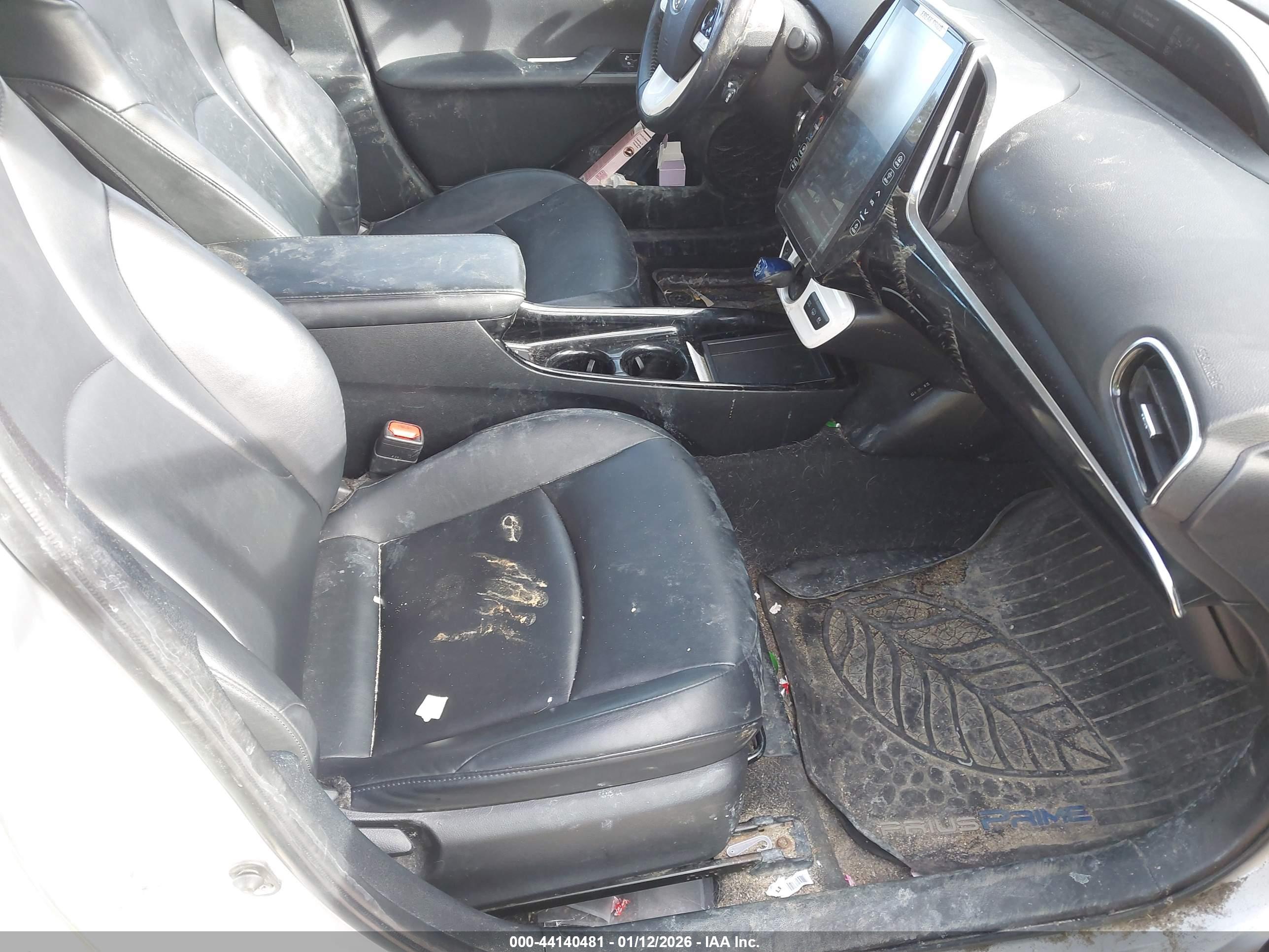 TOYOTA PRIUS image 5