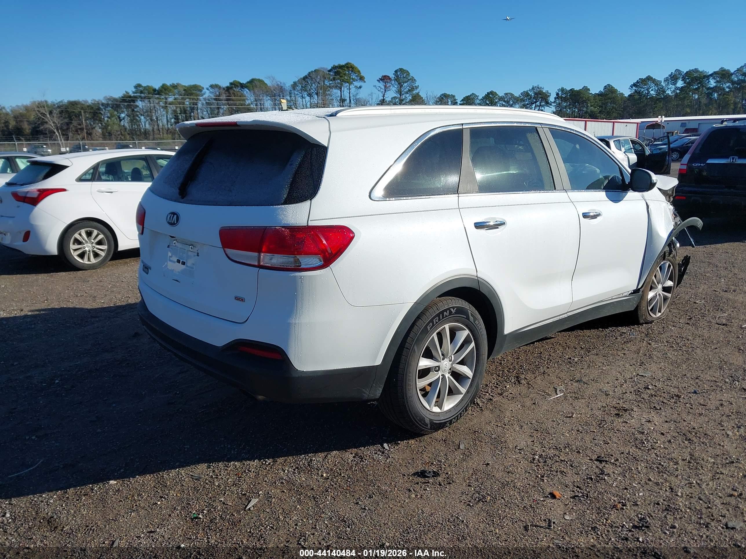 KIA SORENTO image 4